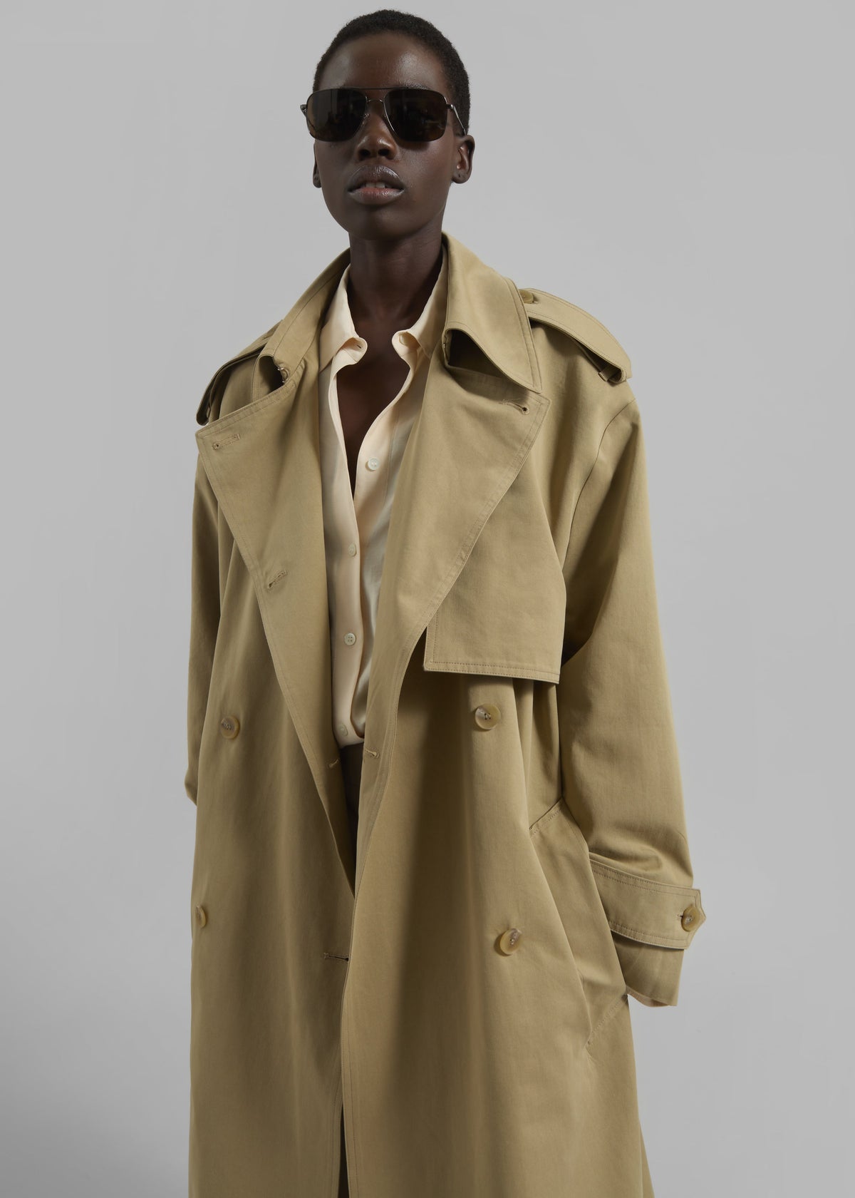 Nabesna Trench Coat - Beige – view 2 of 9