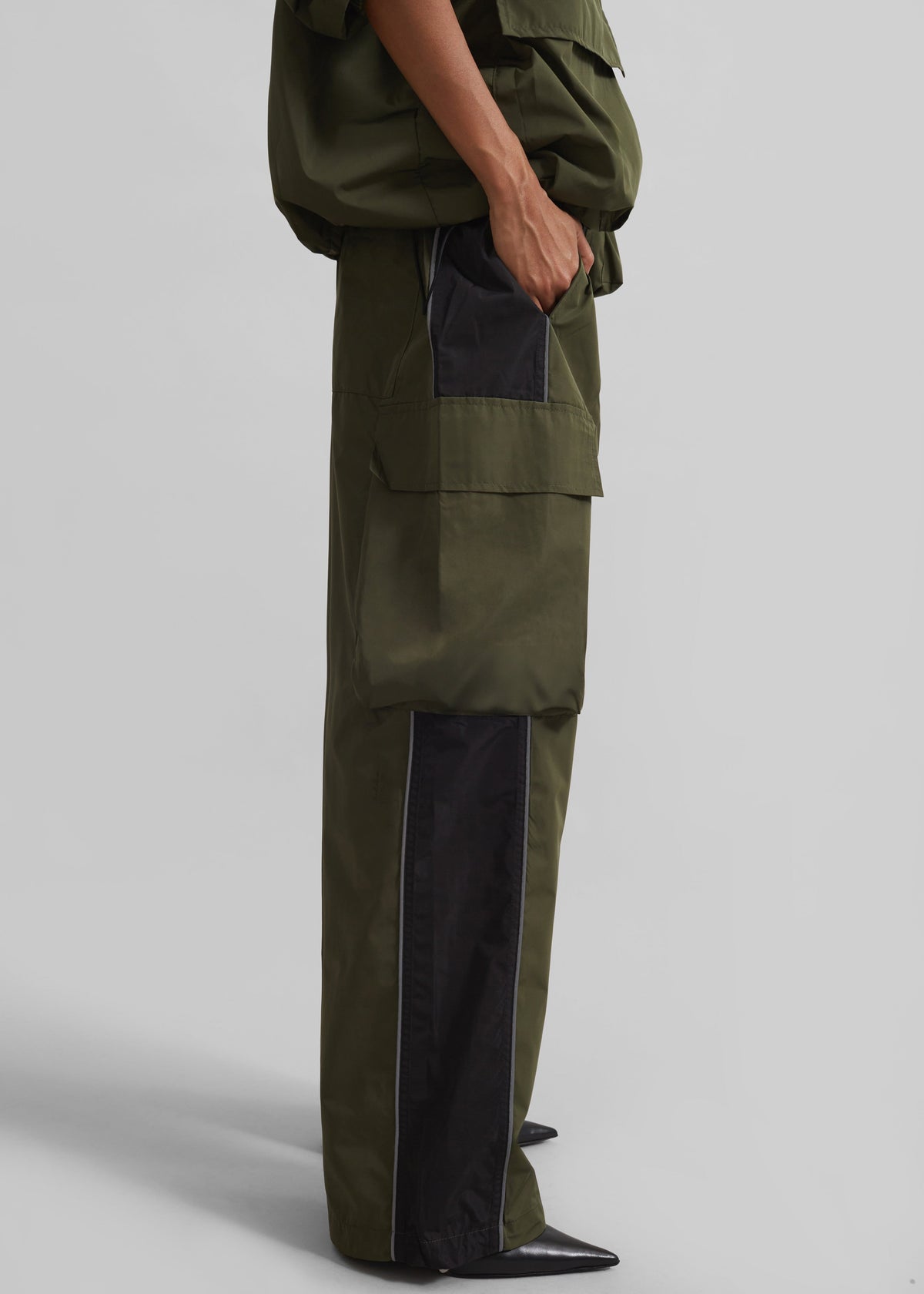 Navan Cargo Pants - Khaki – view 5 of 9