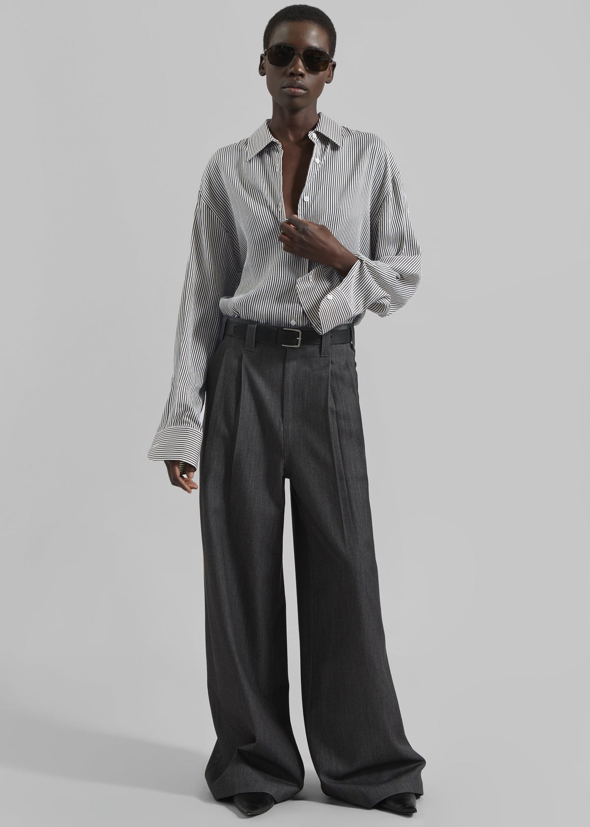 Nellore Pleated Denim Pants - Dark Grey Melange – view 1 of 15