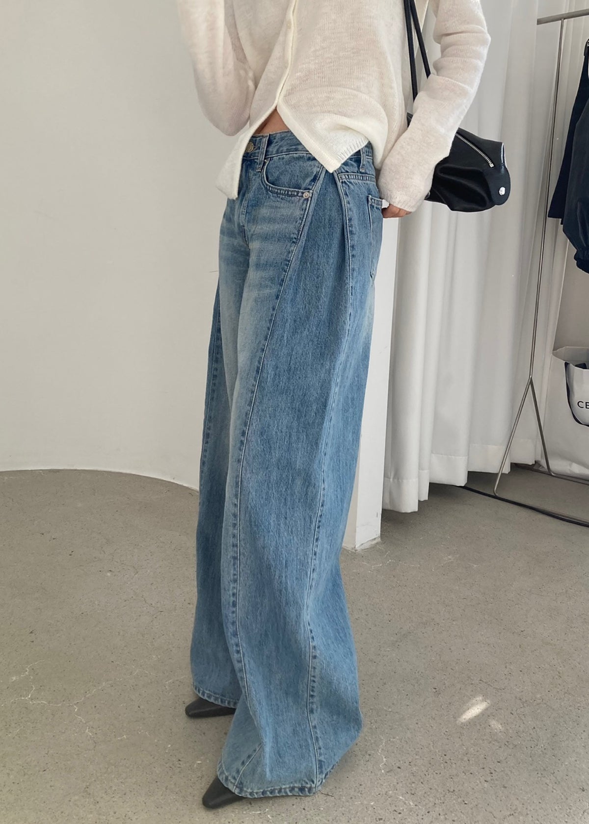 Oakley Wide Leg Jeans - Blue Wash – view 10 of 14