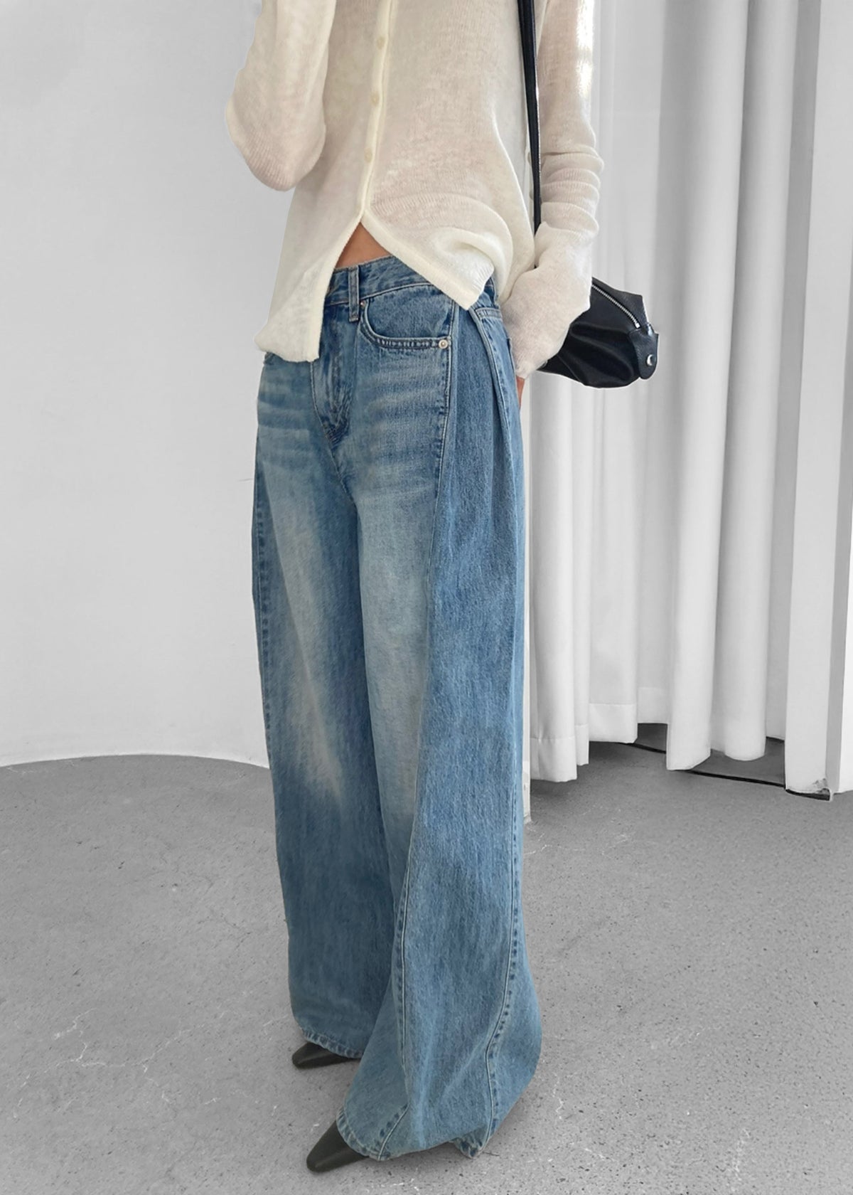 Oakley Wide Leg Jeans - Blue Wash – view 1 of 14