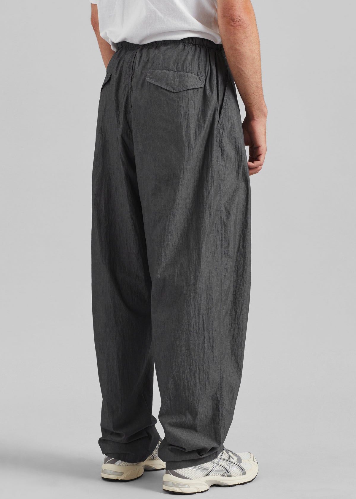 Ohio Crinkled Poplin Pants - Slate Grey – view 9 of 11