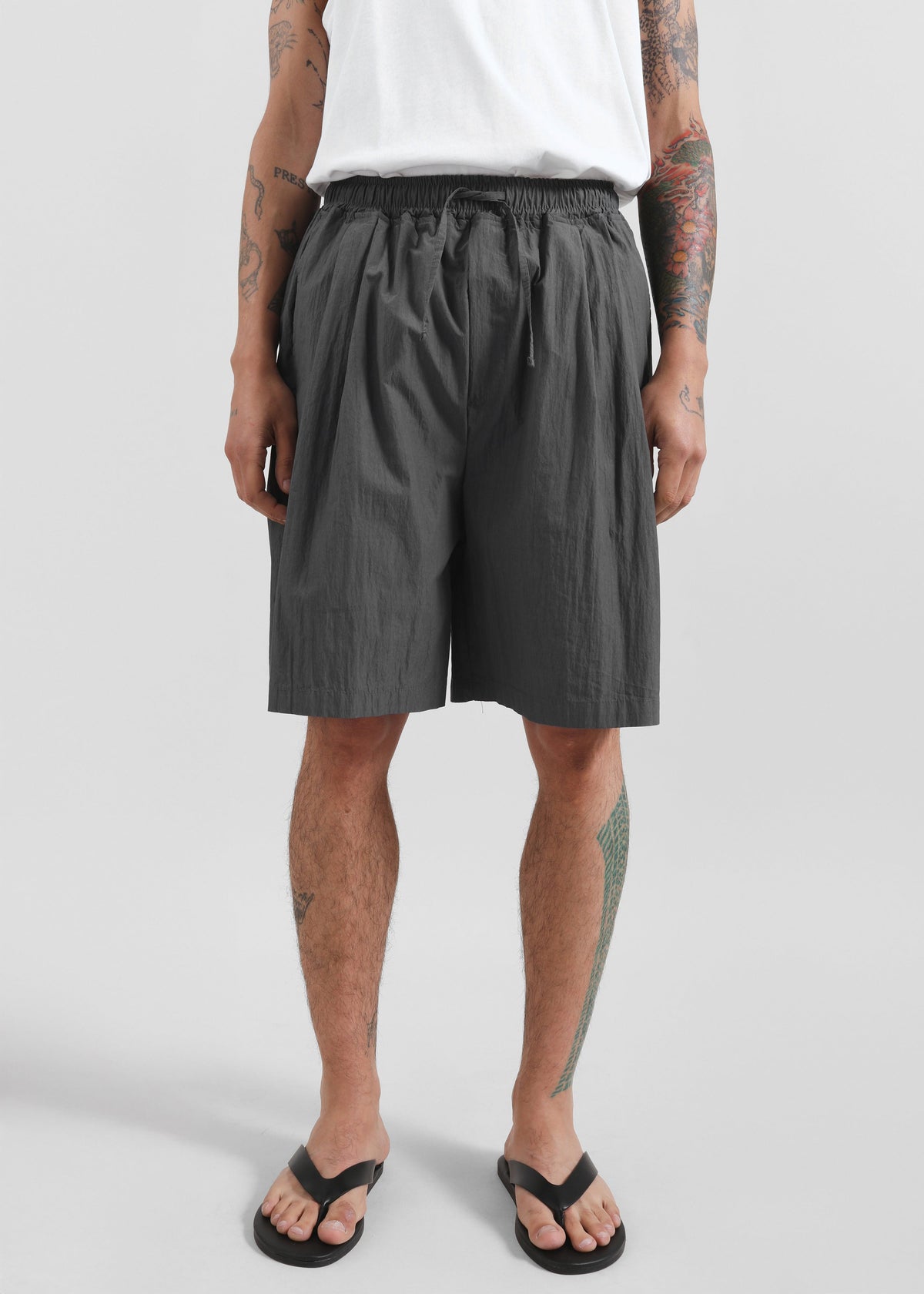 Ohio Crinkled Poplin Shorts - Slate Grey – view 2 of 7
