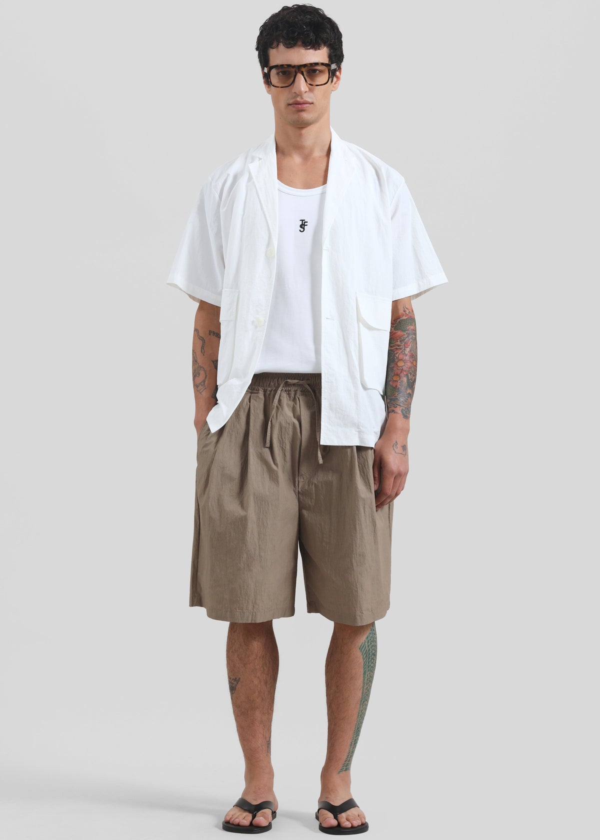 Ohio Crinkled Poplin Shorts - Taupe – view 5 of 9