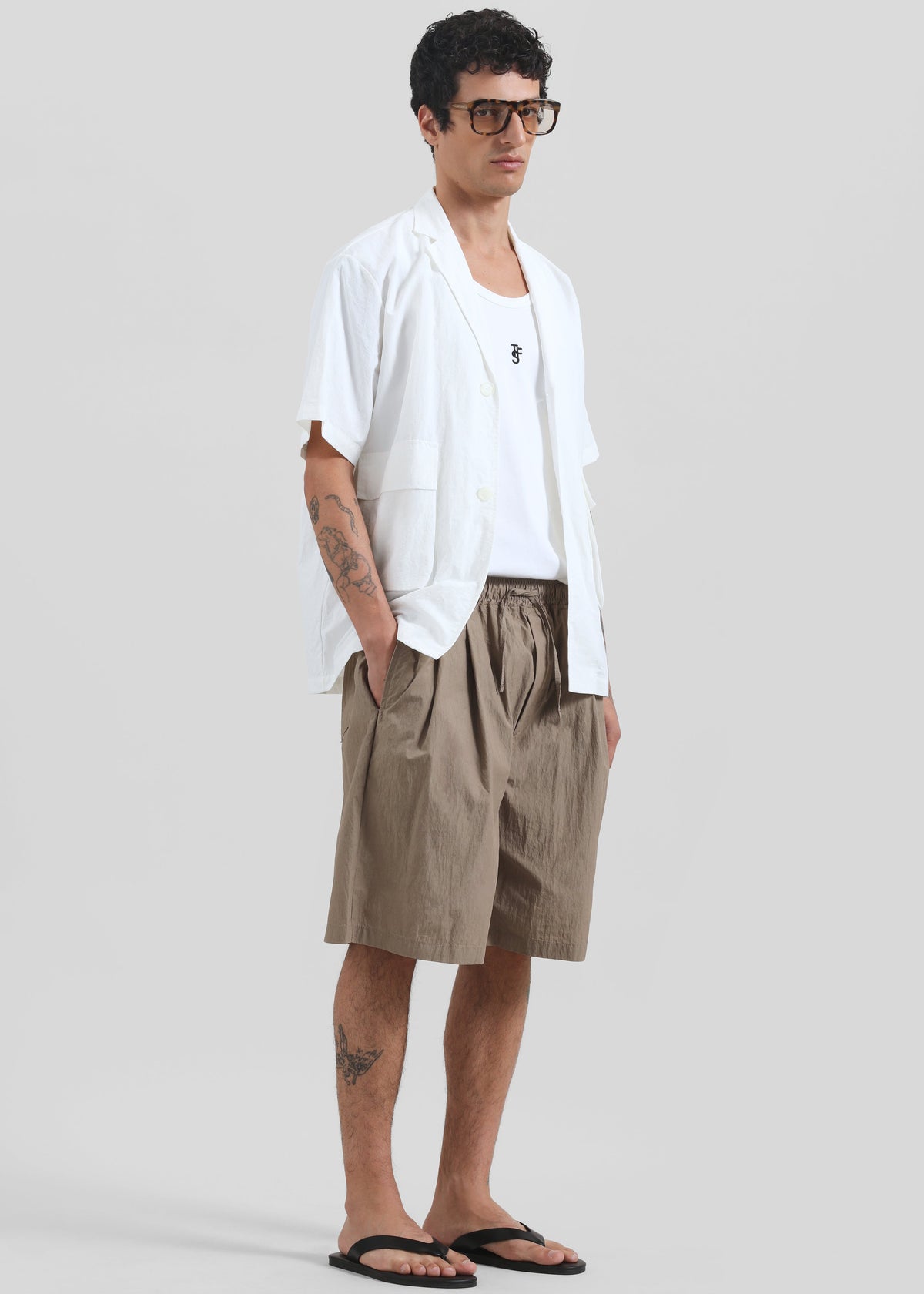 Ohio Crinkled Poplin Shorts - Taupe – view 2 of 9
