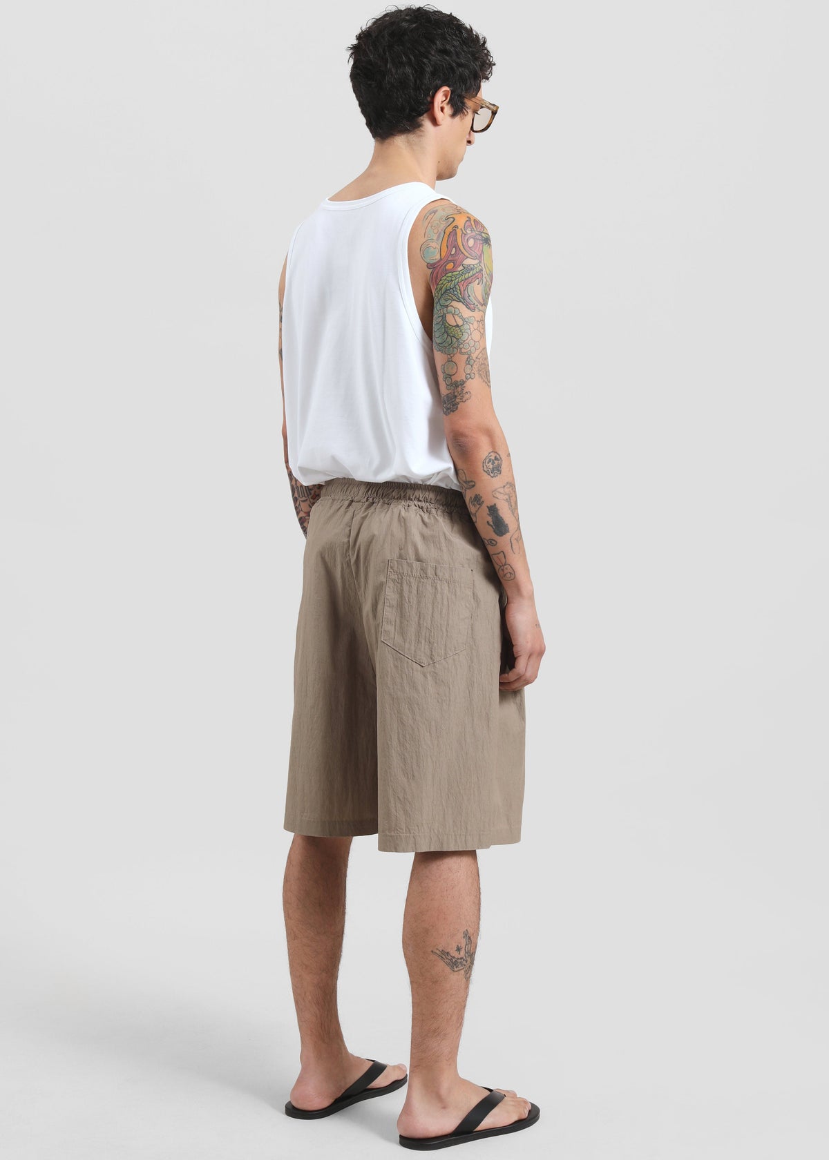 Ohio Crinkled Poplin Shorts - Taupe – view 6 of 9