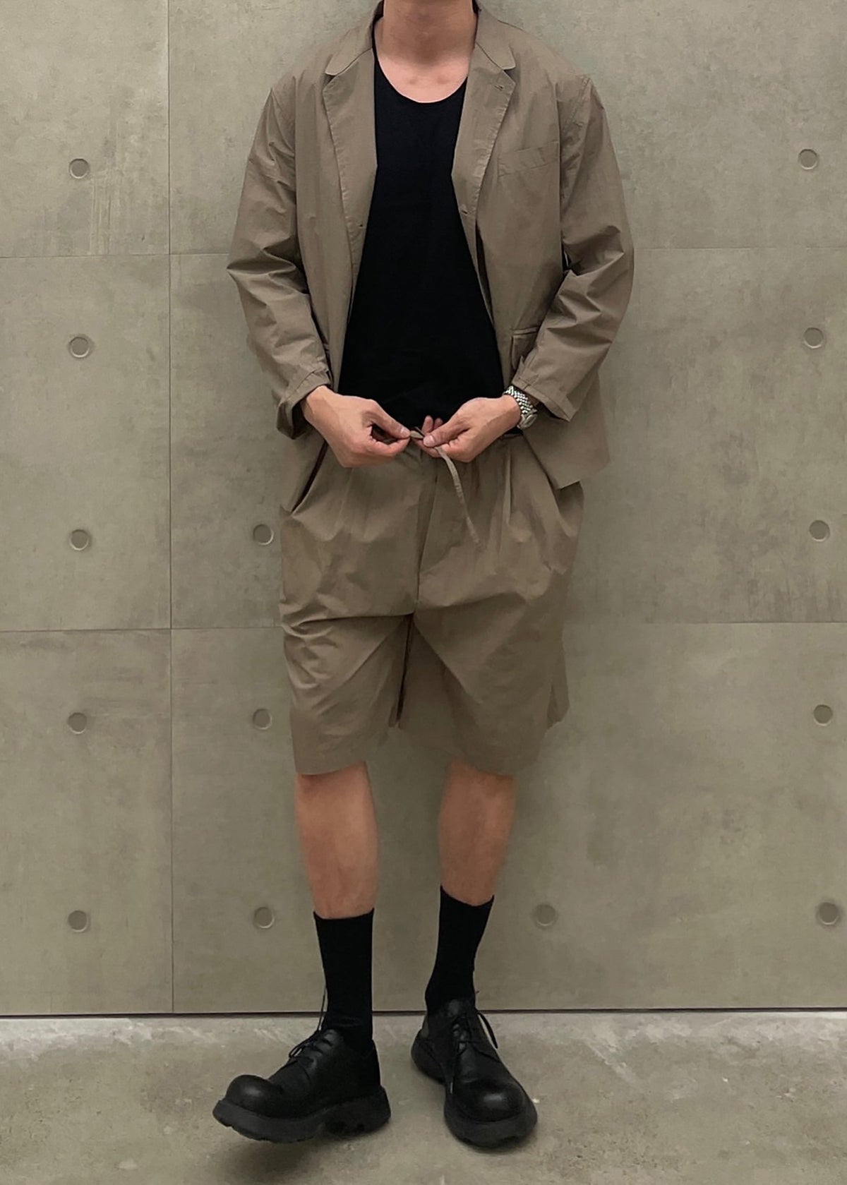 Ohio Crinkled Poplin Blazer - Taupe – view 9 of 13
