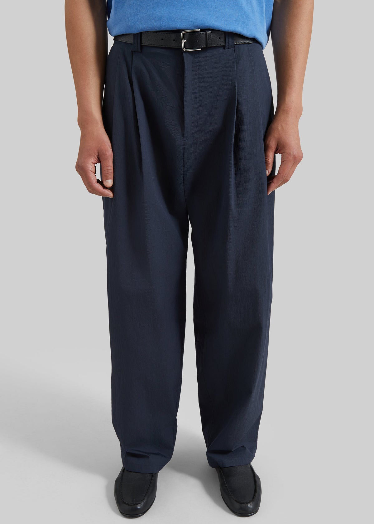 Osaka Pleated Pants - Navy – view 2 of 8