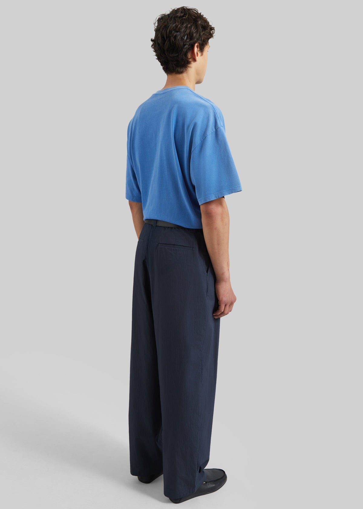 Osaka Pleated Pants - Navy – view 7 of 8