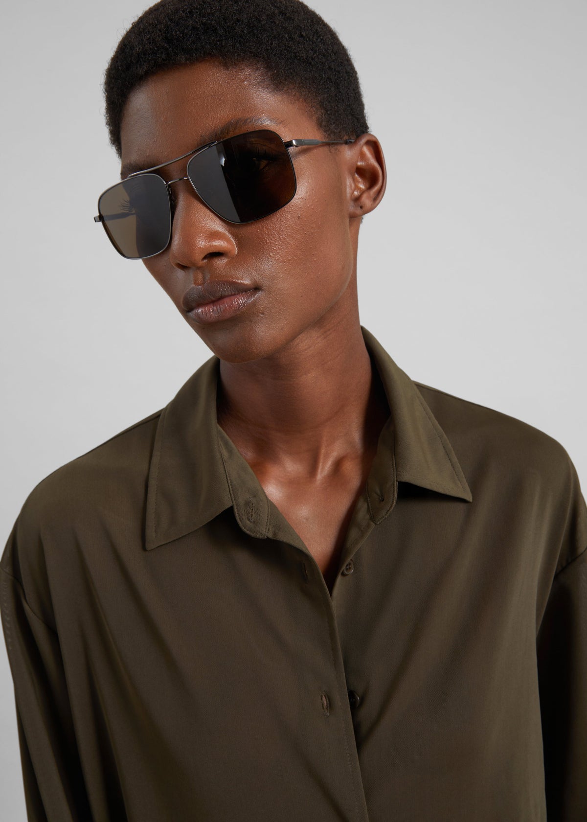 Peri Mesh Fluid Shirt - Khaki – view 3 of 8