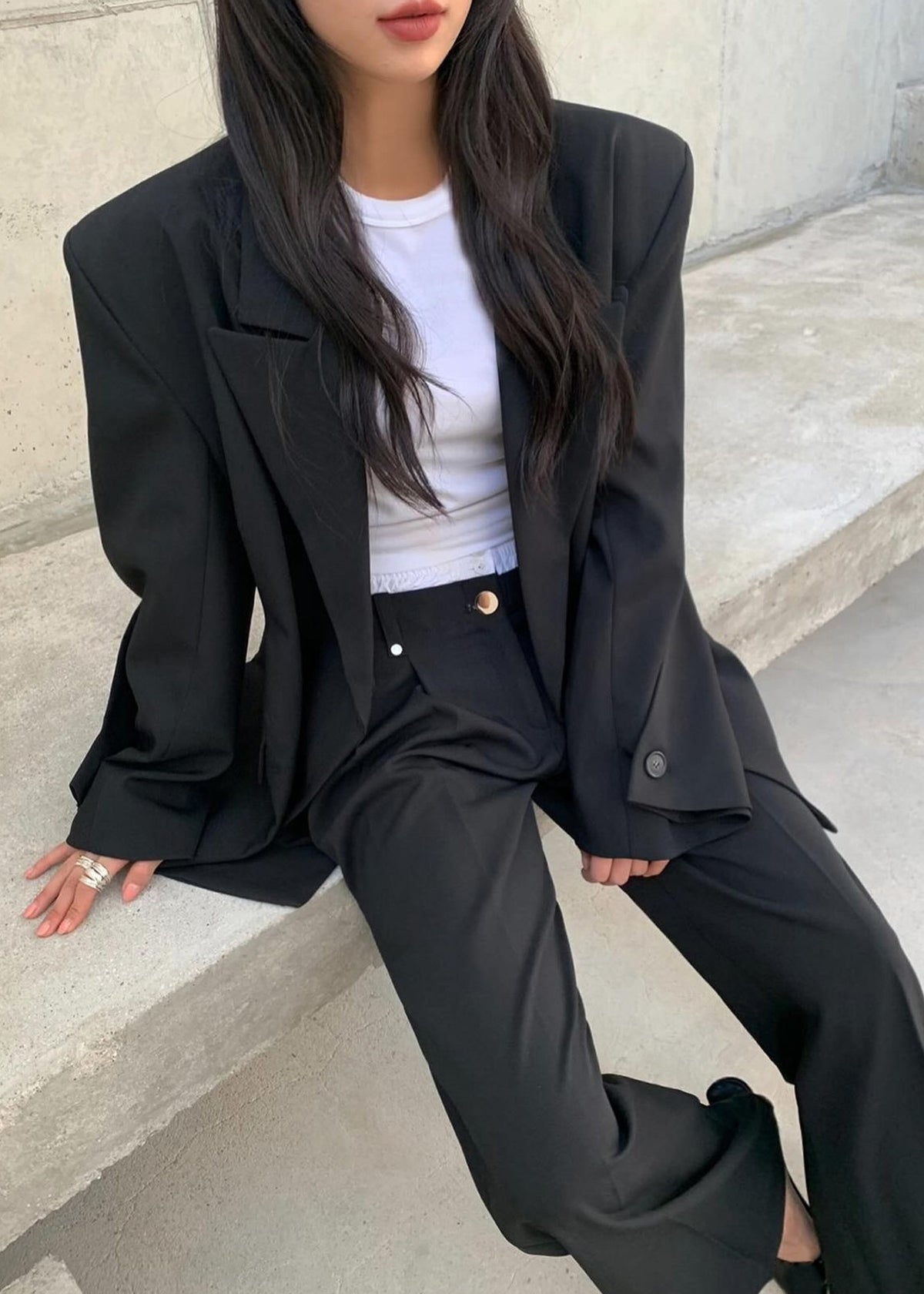 Pia Boxy Blazer - Black – view 1 of 12