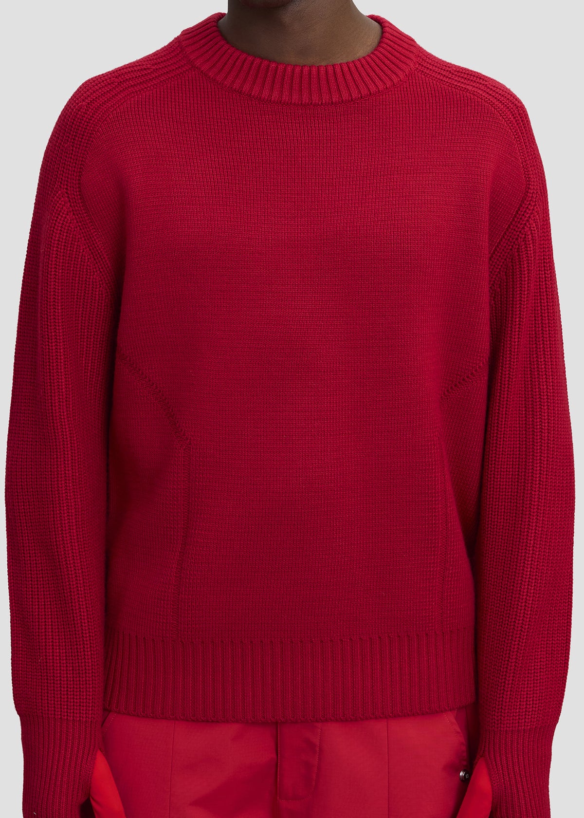 Pieces Uniques Emblem Pullover - Rouge – view 5 of 7