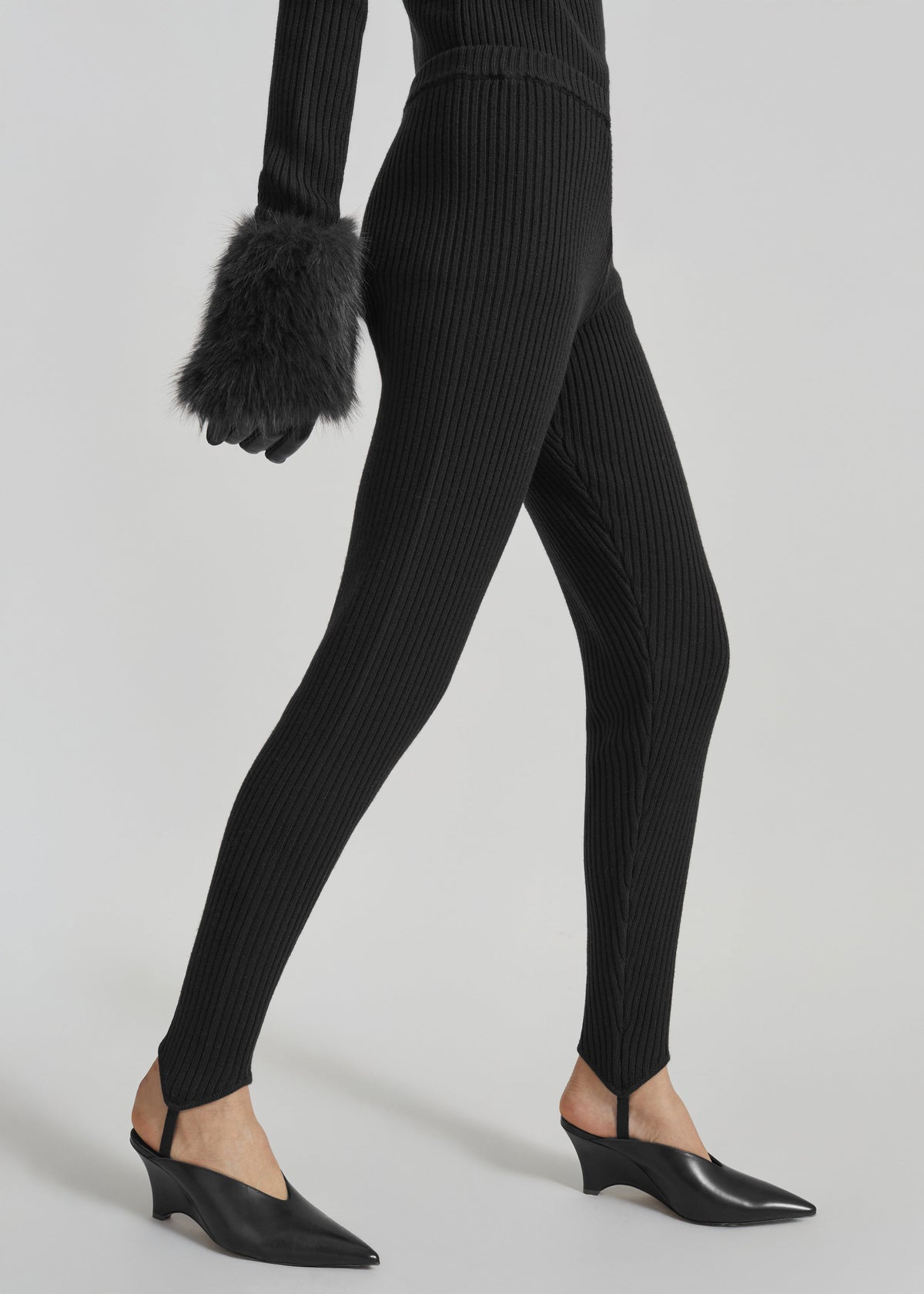Piuma Knit Stirrup Leggings - Black – view 3 of 10