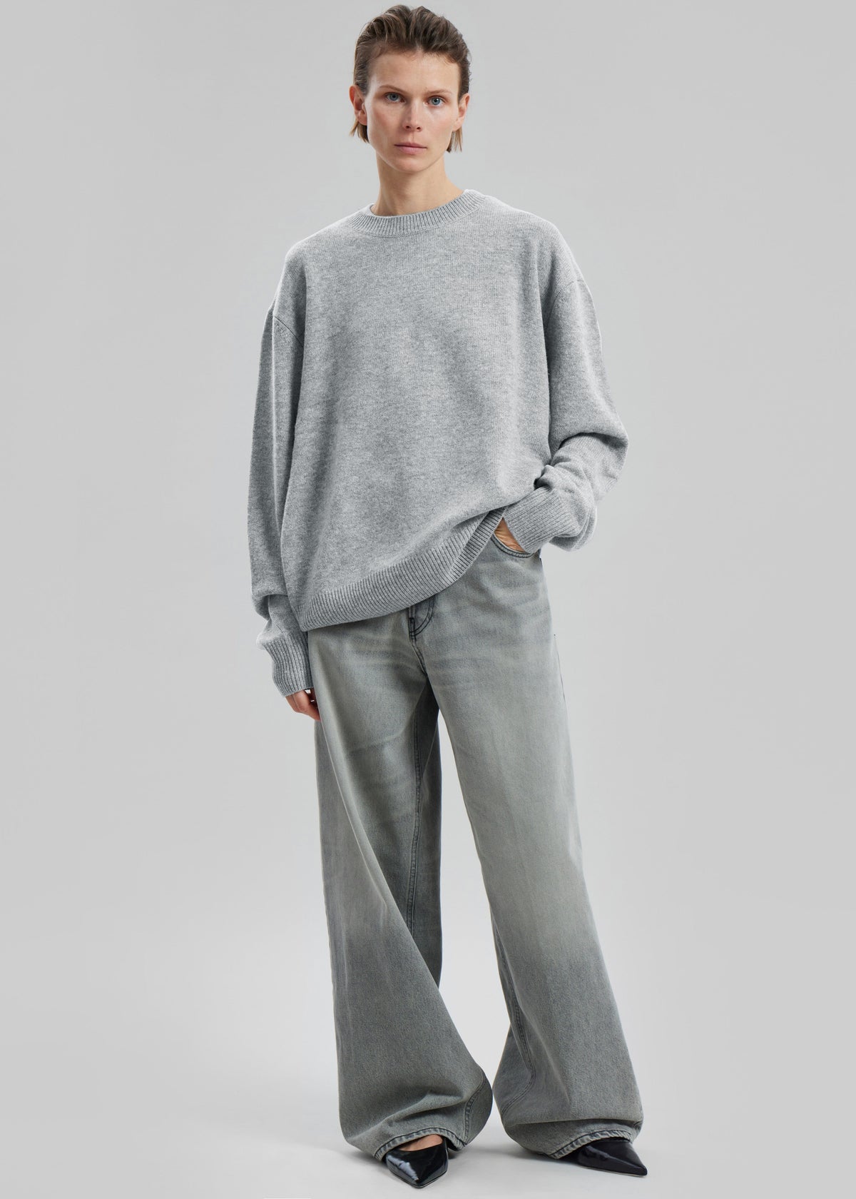 Quinton Crew Neck Sweater - Light Grey – view 4 of 15