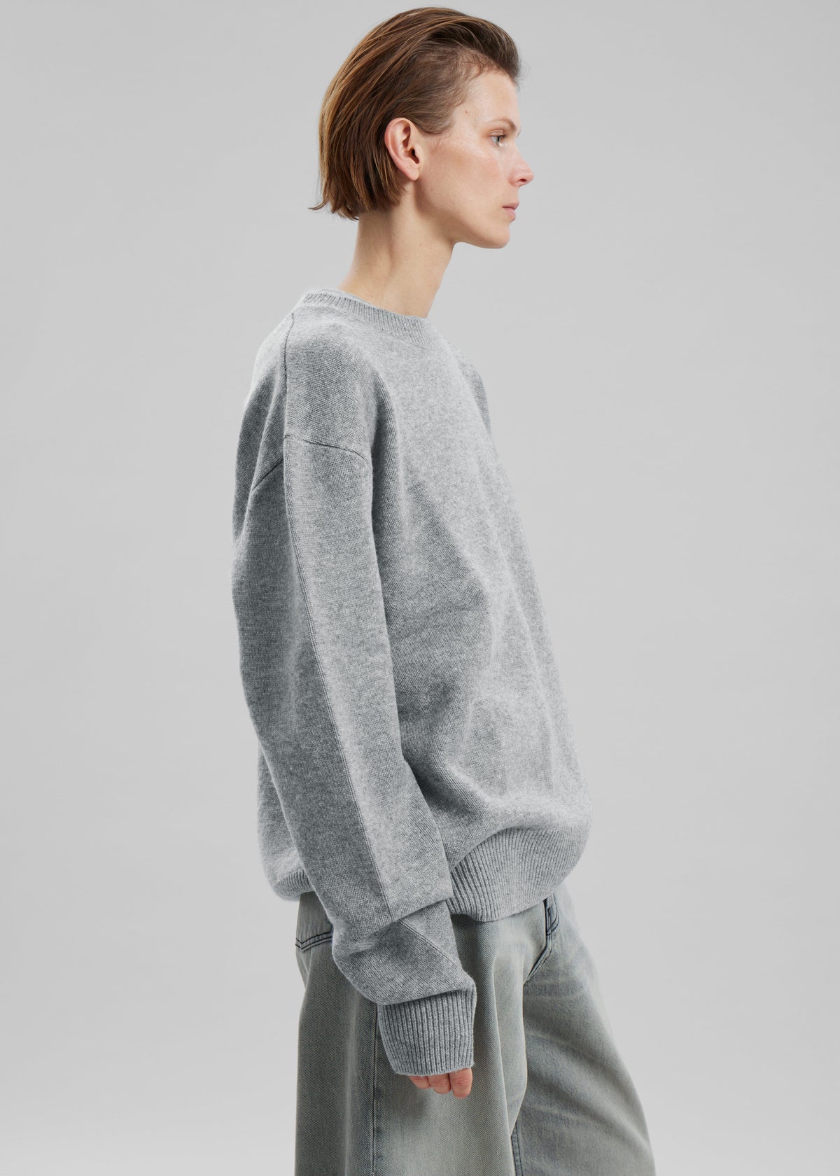 Quinton Crew Neck Sweater - Light Grey – view 5 of 15
