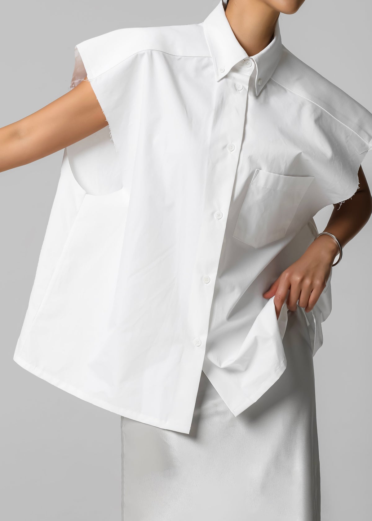 Rae Sleeveless Button Down Shirt - White – view 1 of 5