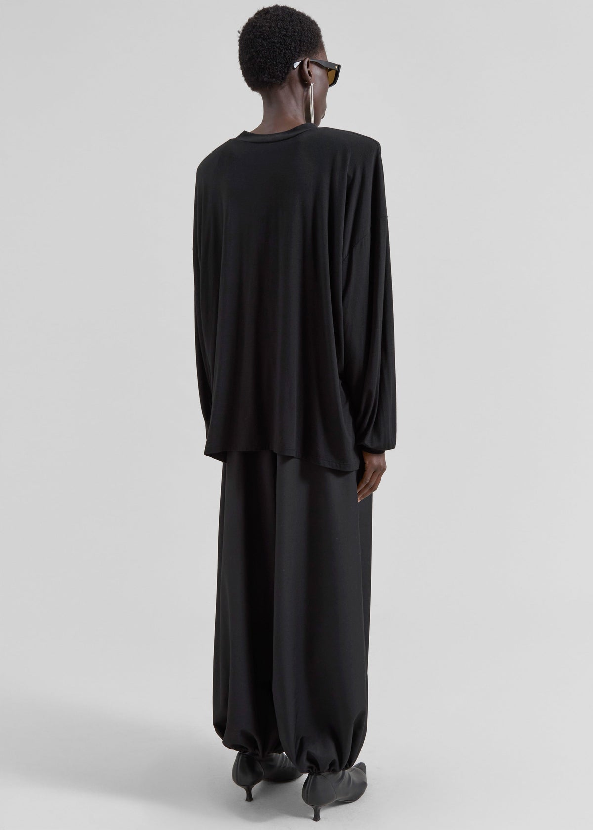 Ravvi Soft Padded Top - Black – view 7 of 8