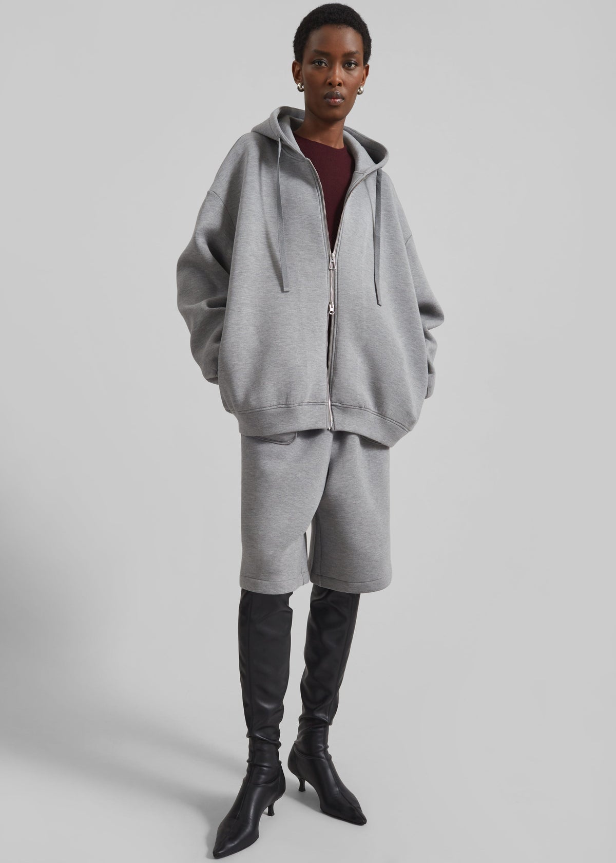 Rian Sweatshorts - Grey – view 3 of 9