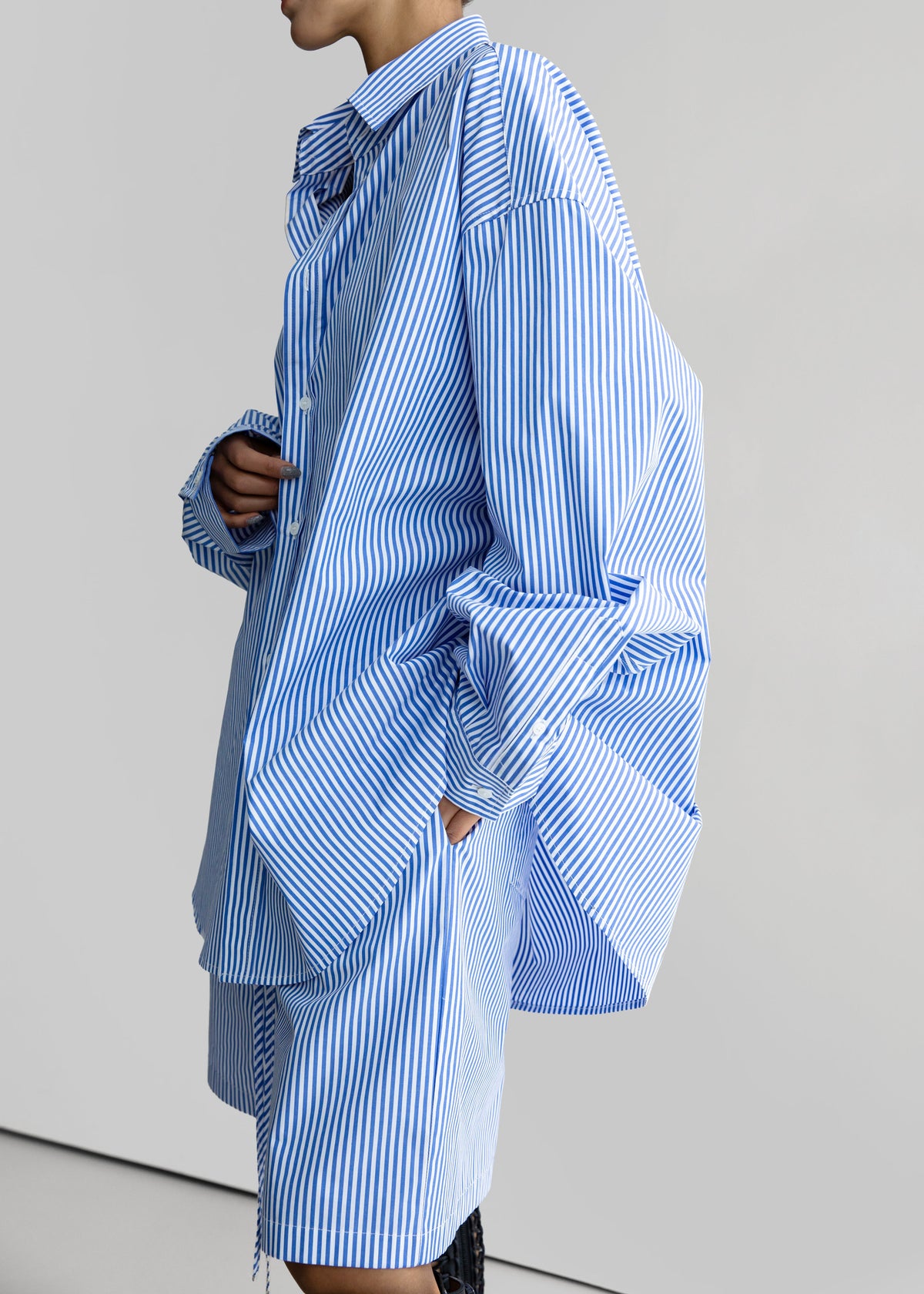 Rimini Oversized Poplin Shirt - Blue/White Stripe – view 8 of 10