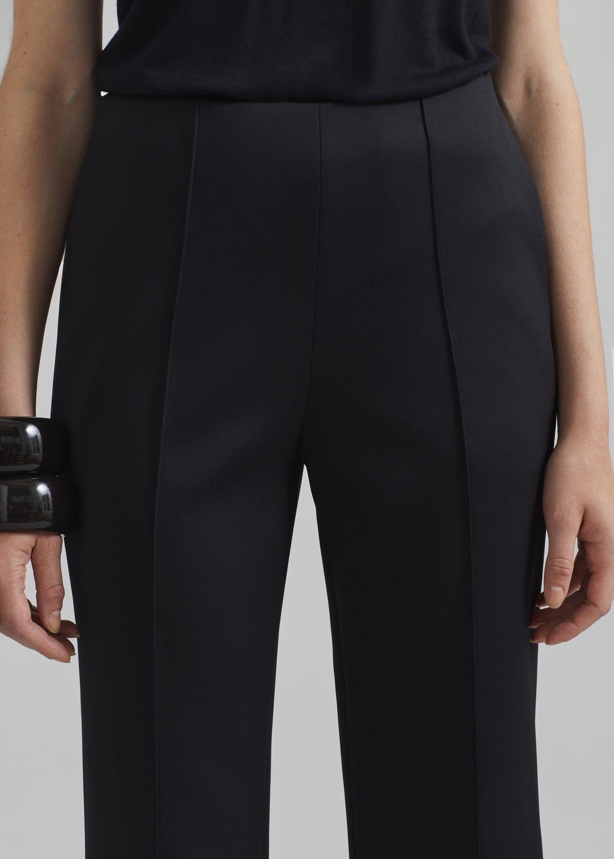 Rivoli Capri Pants - Black – view 3 of 7
