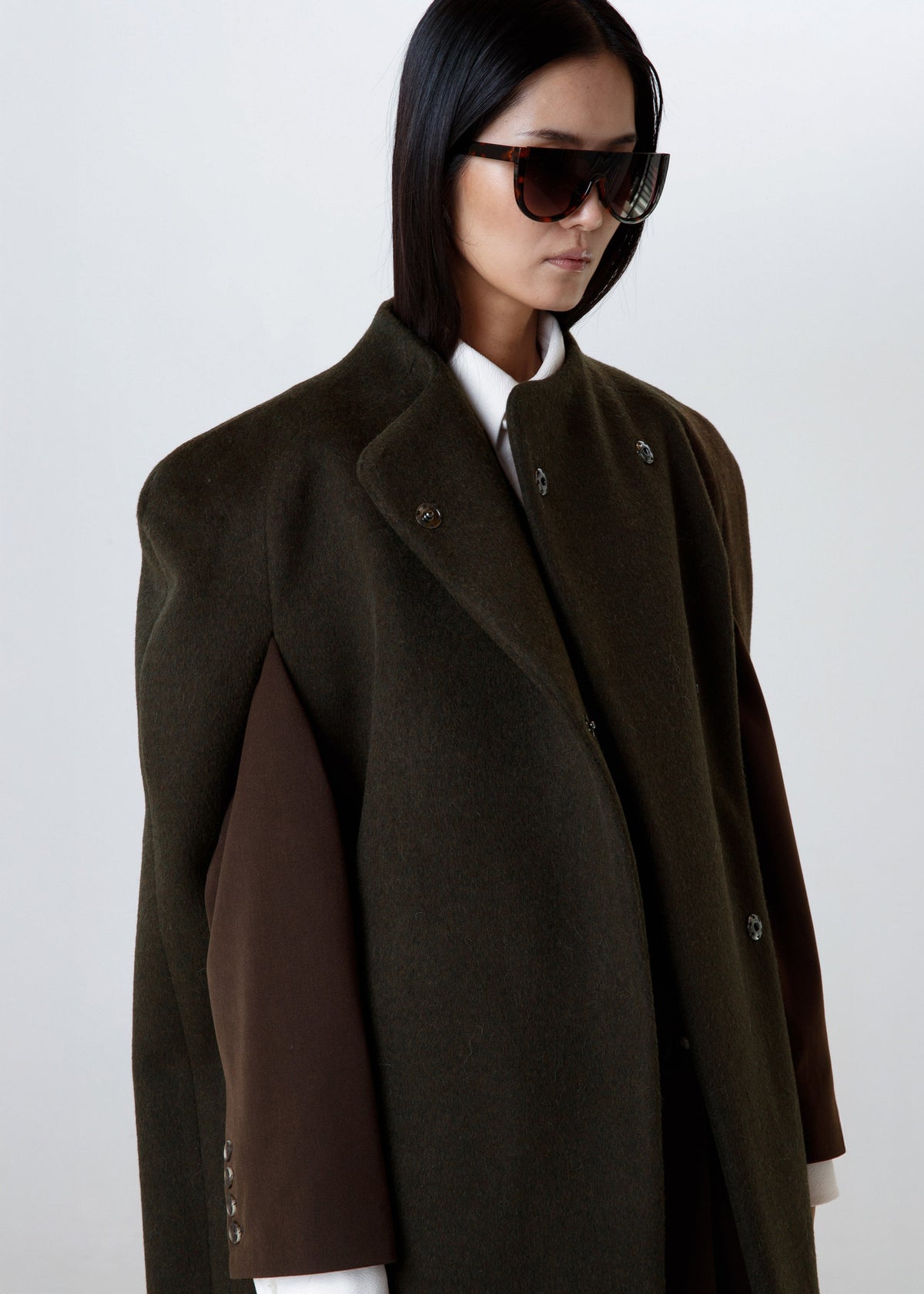 Roslev Cape Coat - Olive – view 5 of 5
