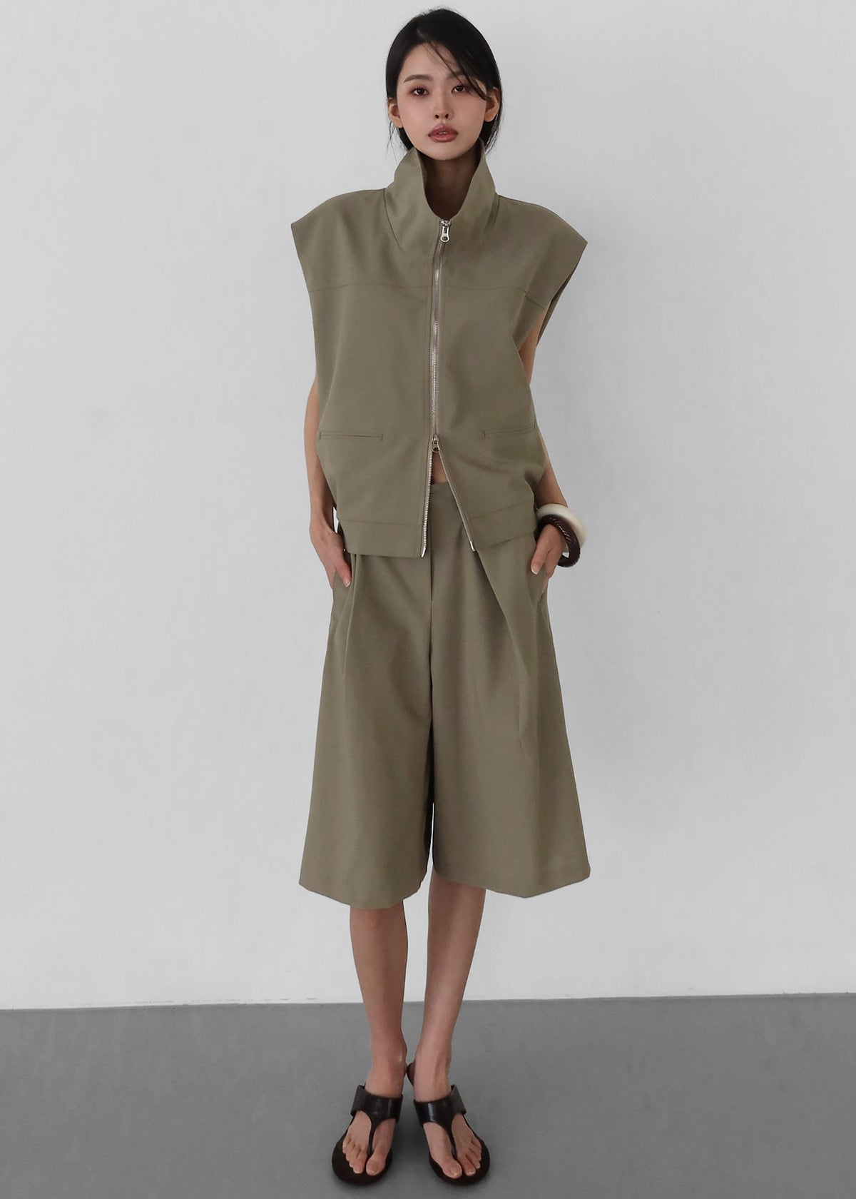 Rove Pleated Bermuda Shorts - Olive – view 5 of 6