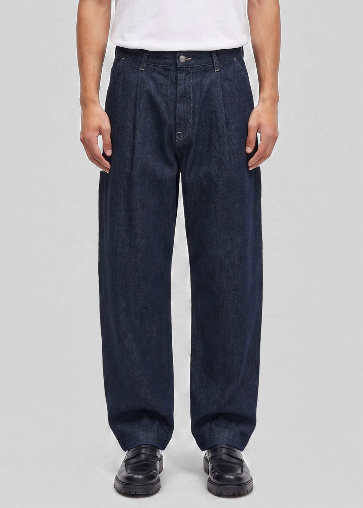 Samsøe Samsøe Saharper Pleat Jeans - Soft Denim – view 6 of 10
