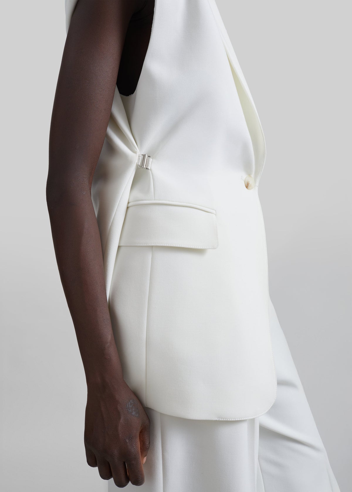 Sedon Vest - White – view 3 of 8