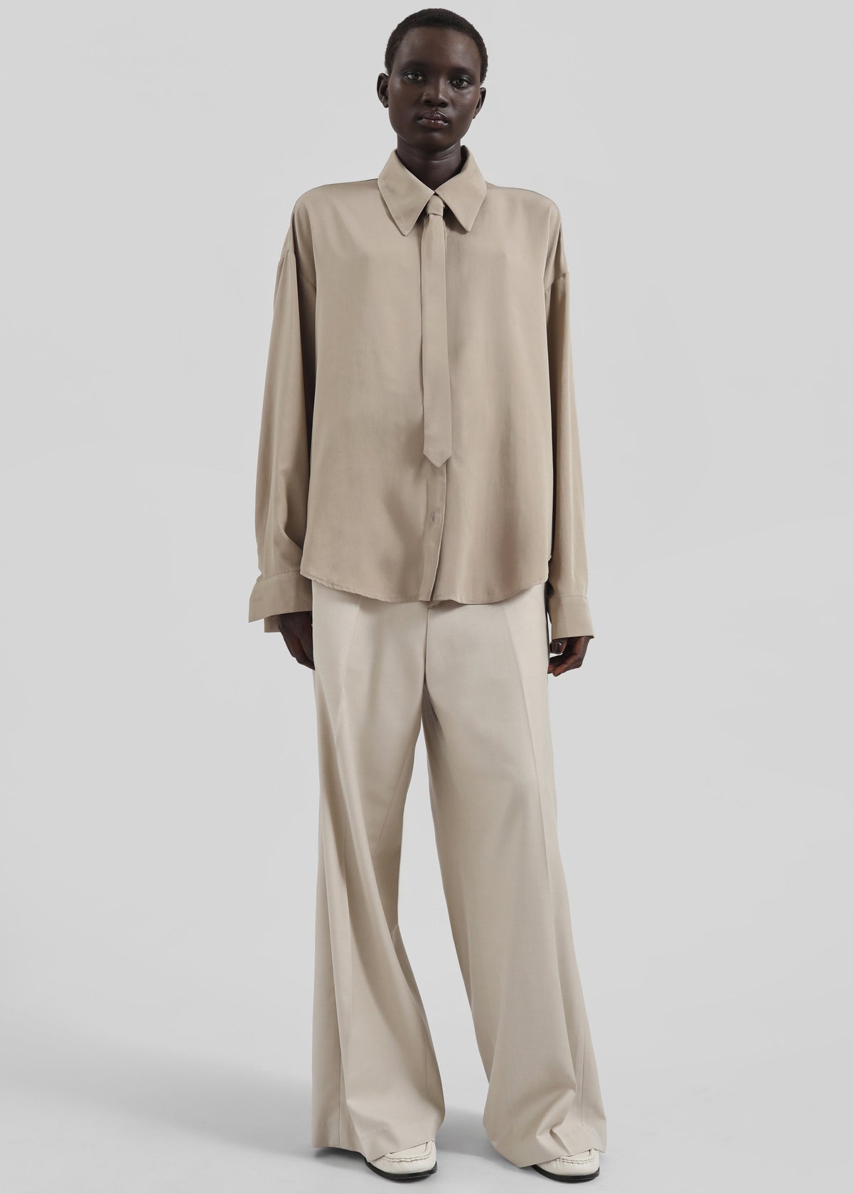 Silvan Neck Tie Shirt - Taupe – view 8 of 11