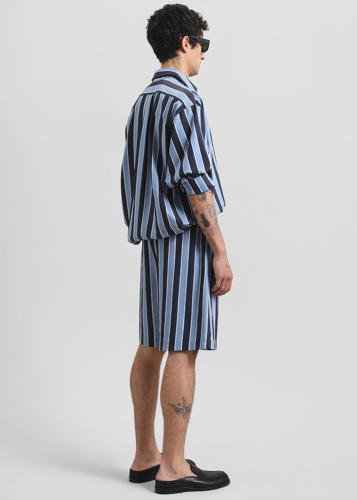 Sinclair Neck Tie Shirt - Navy Stripe – view 11 of 12