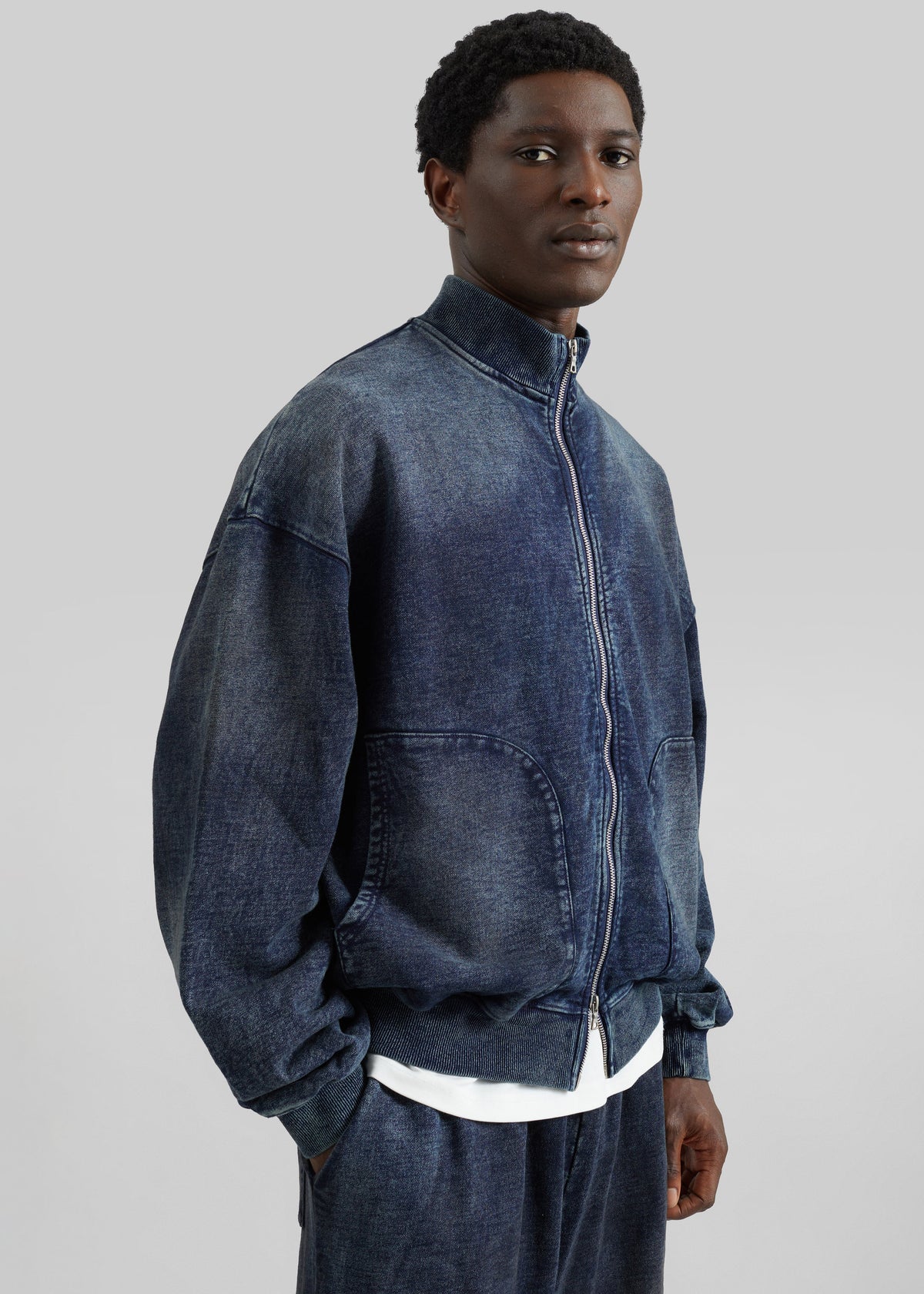 Stamford Zip-Up Jacket - Medium Wash – view 4 of 7
