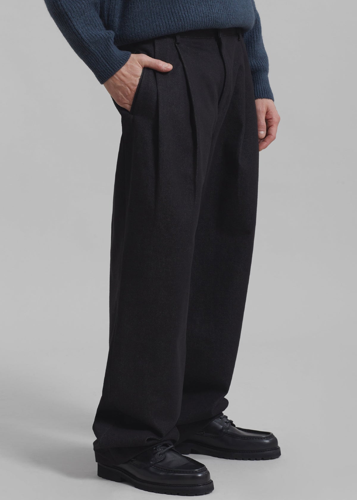 Stephen Pleated Denim Trousers - Black – view 2 of 8