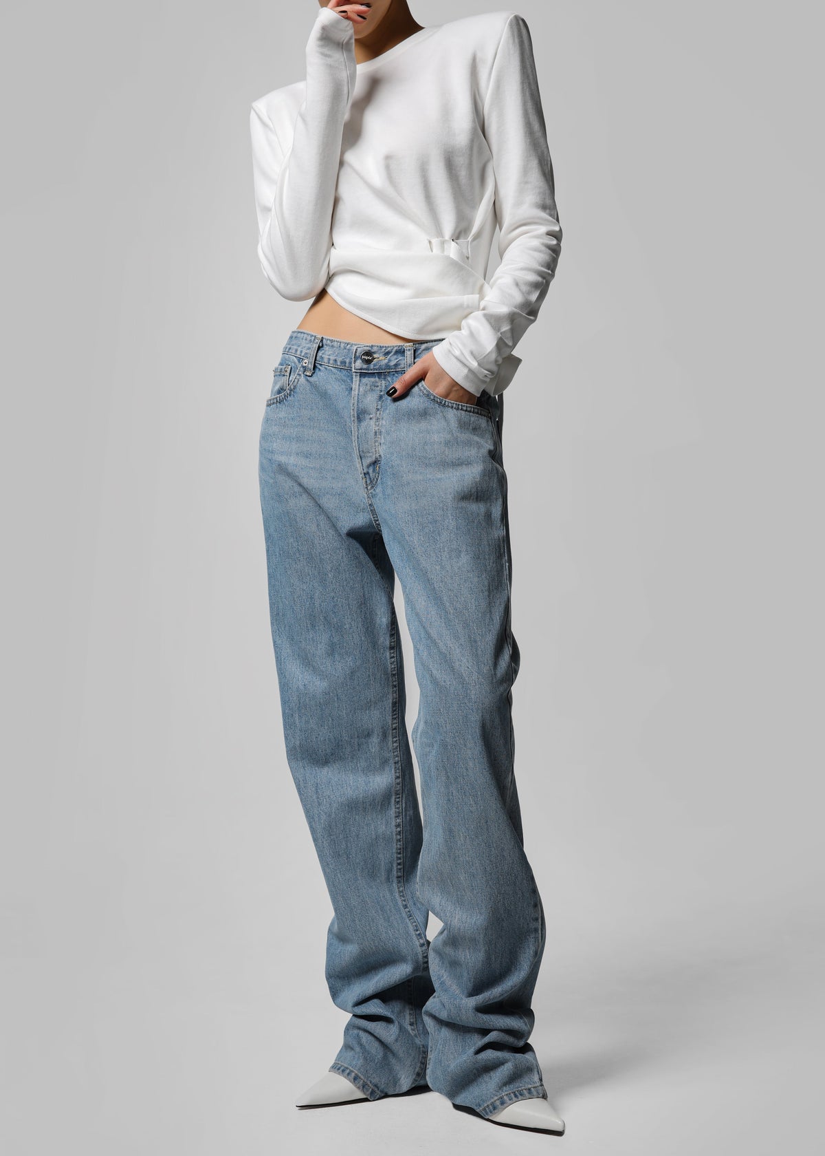 Susanna Jeans - Light Wash – view 2 of 17