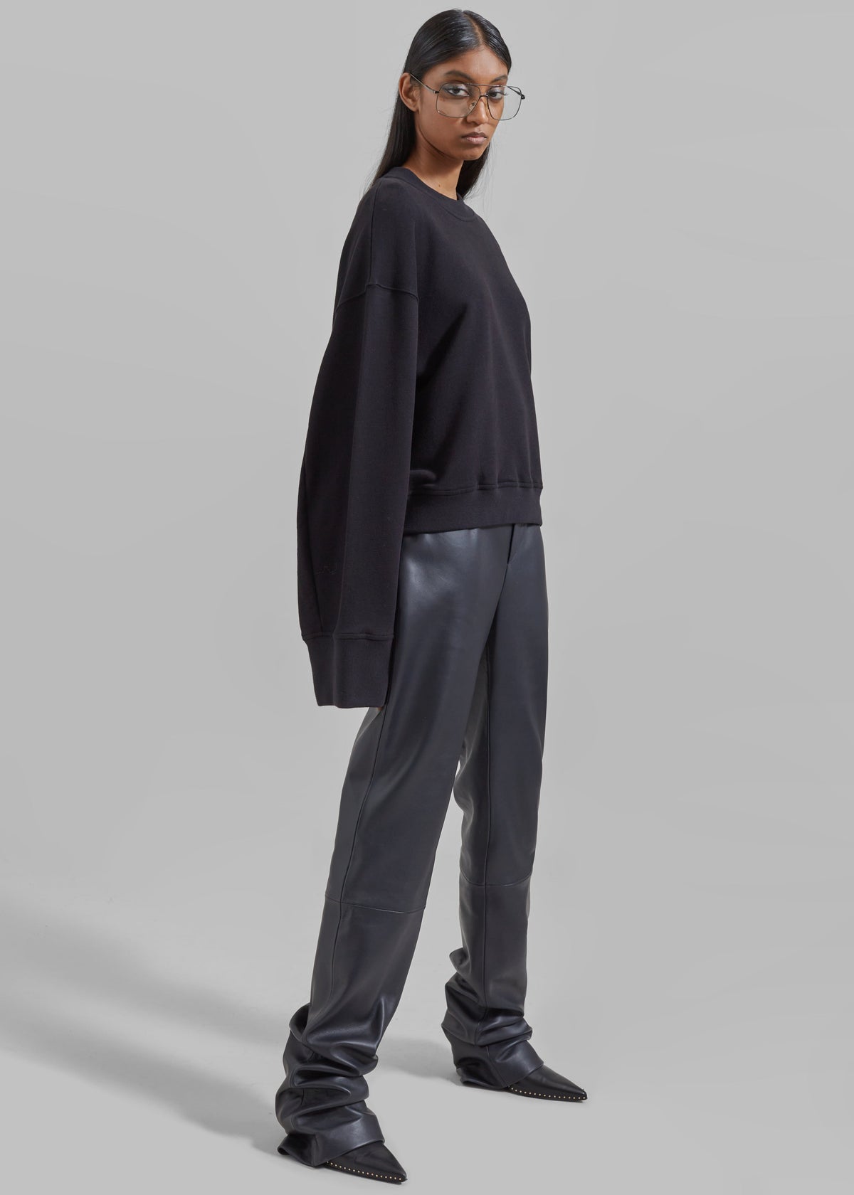 Talia Sweatshirt - Black – view 5 of 9