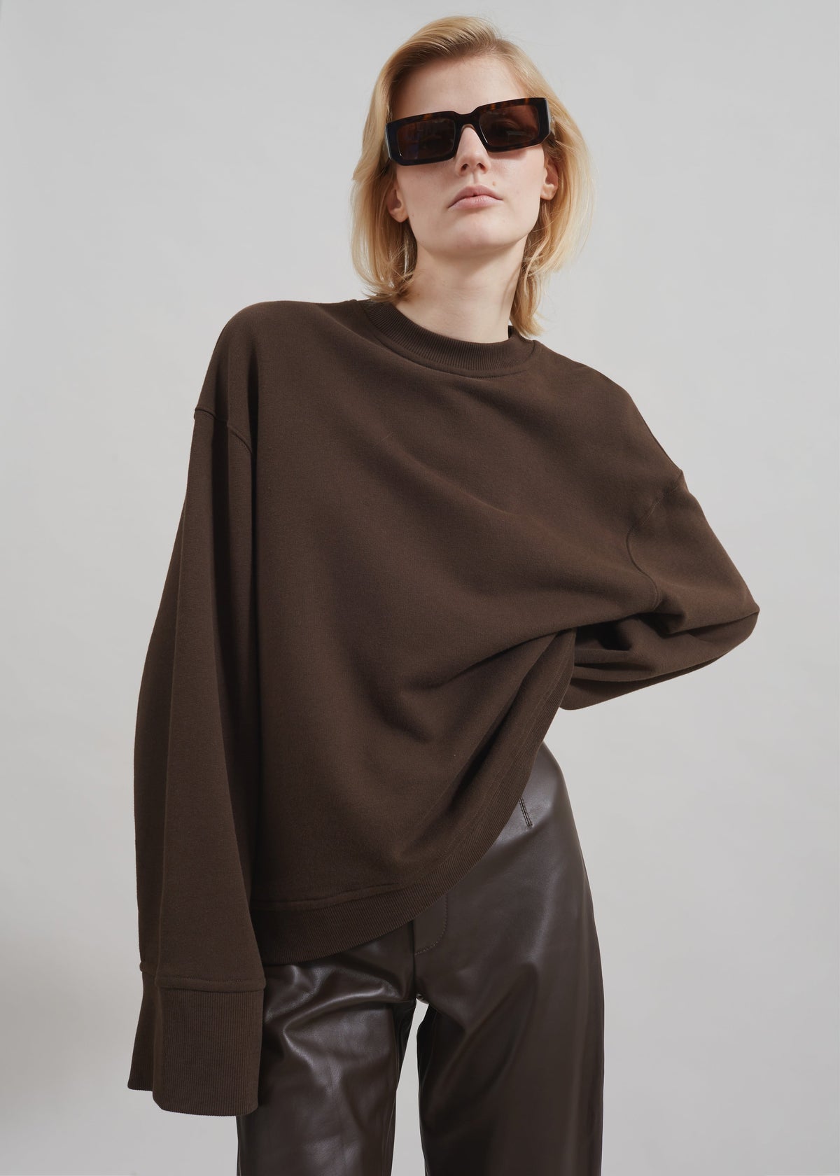 Talia Sweatshirt - Brown – view 2 of 13
