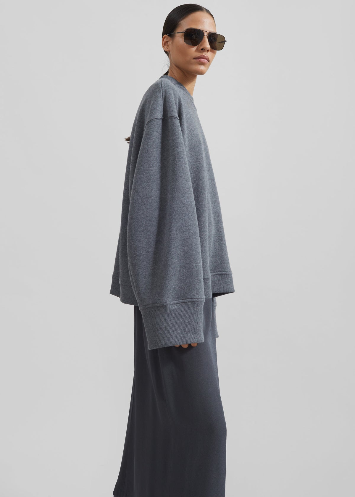 Talia Sweatshirt - Dark Grey – view 3 of 12
