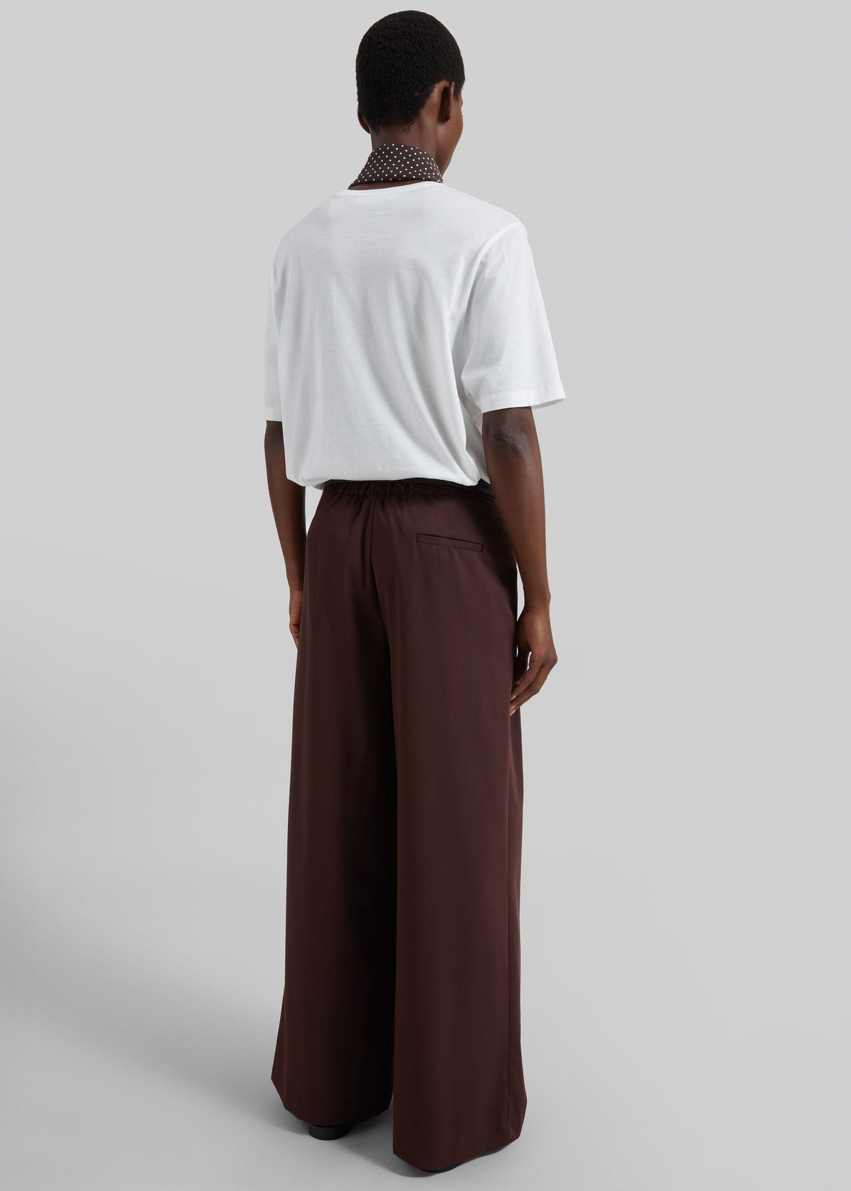 Taormina Pleated Trousers - Chocolate – view 7 of 8