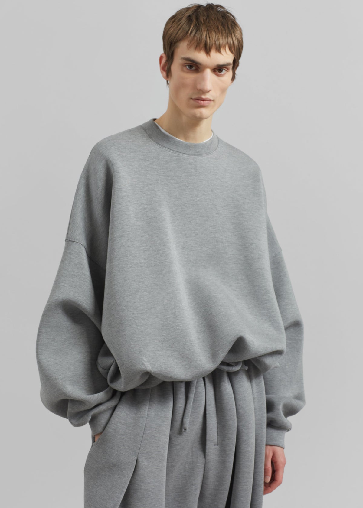 Tate Sweatshirt - Grey – view 1 of 8