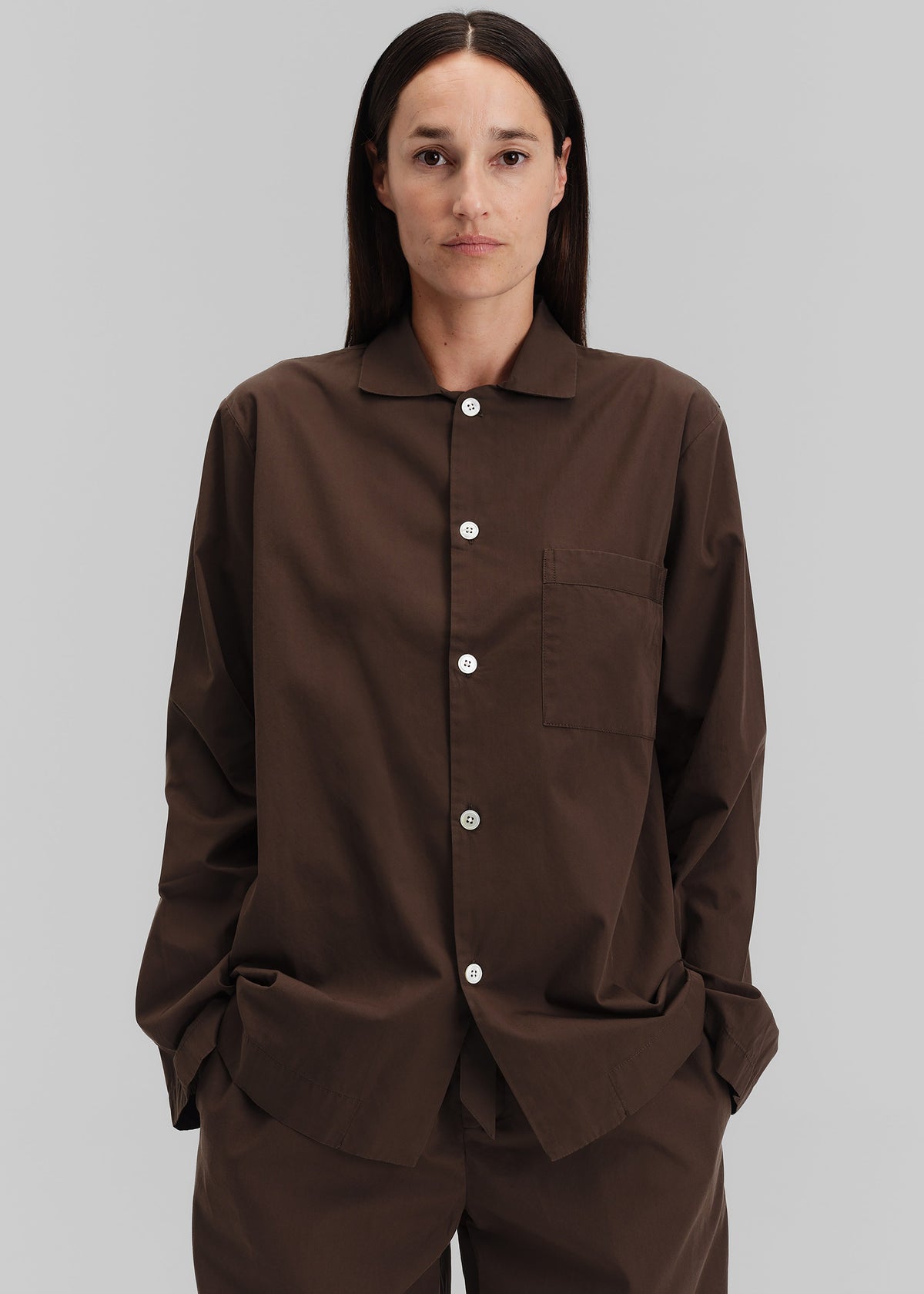 Tekla Poplin Pyjama Shirt - Coffee – view 3 of 10