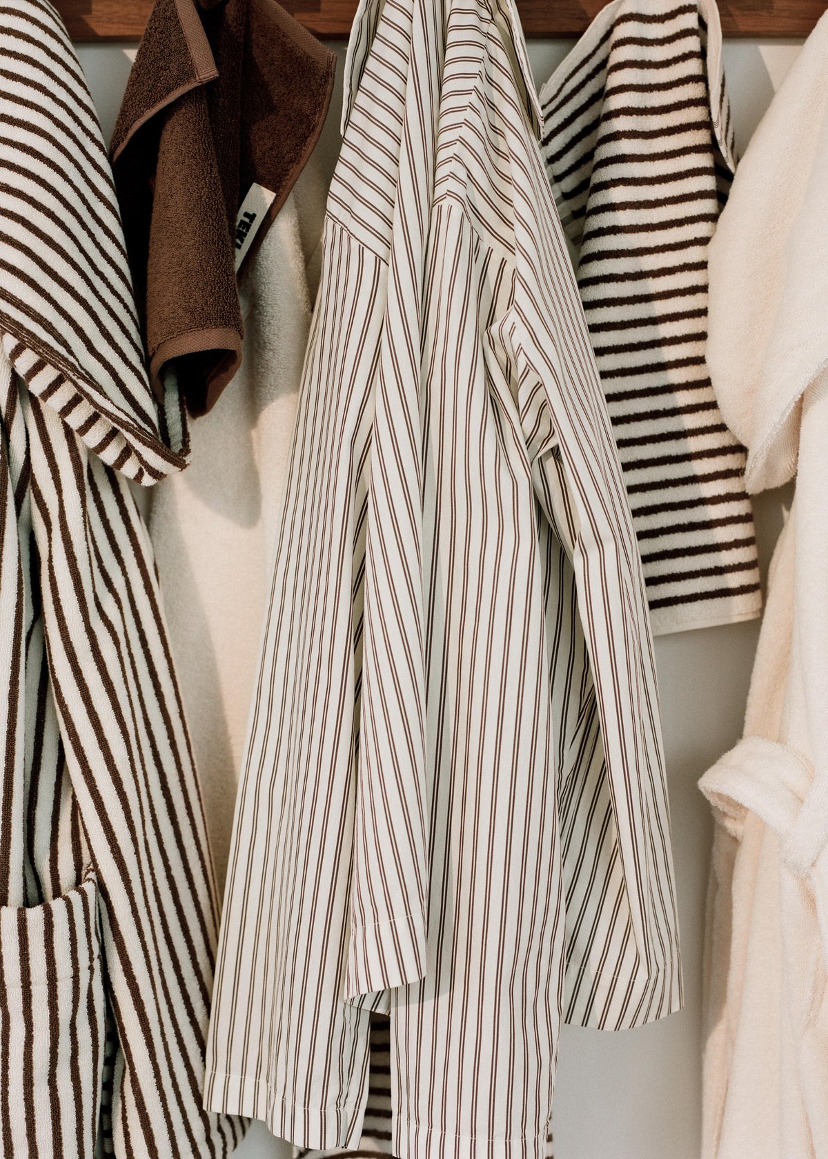 Tekla Poplin Pyjama Shirt - Hopper Stripes – view 9 of 13