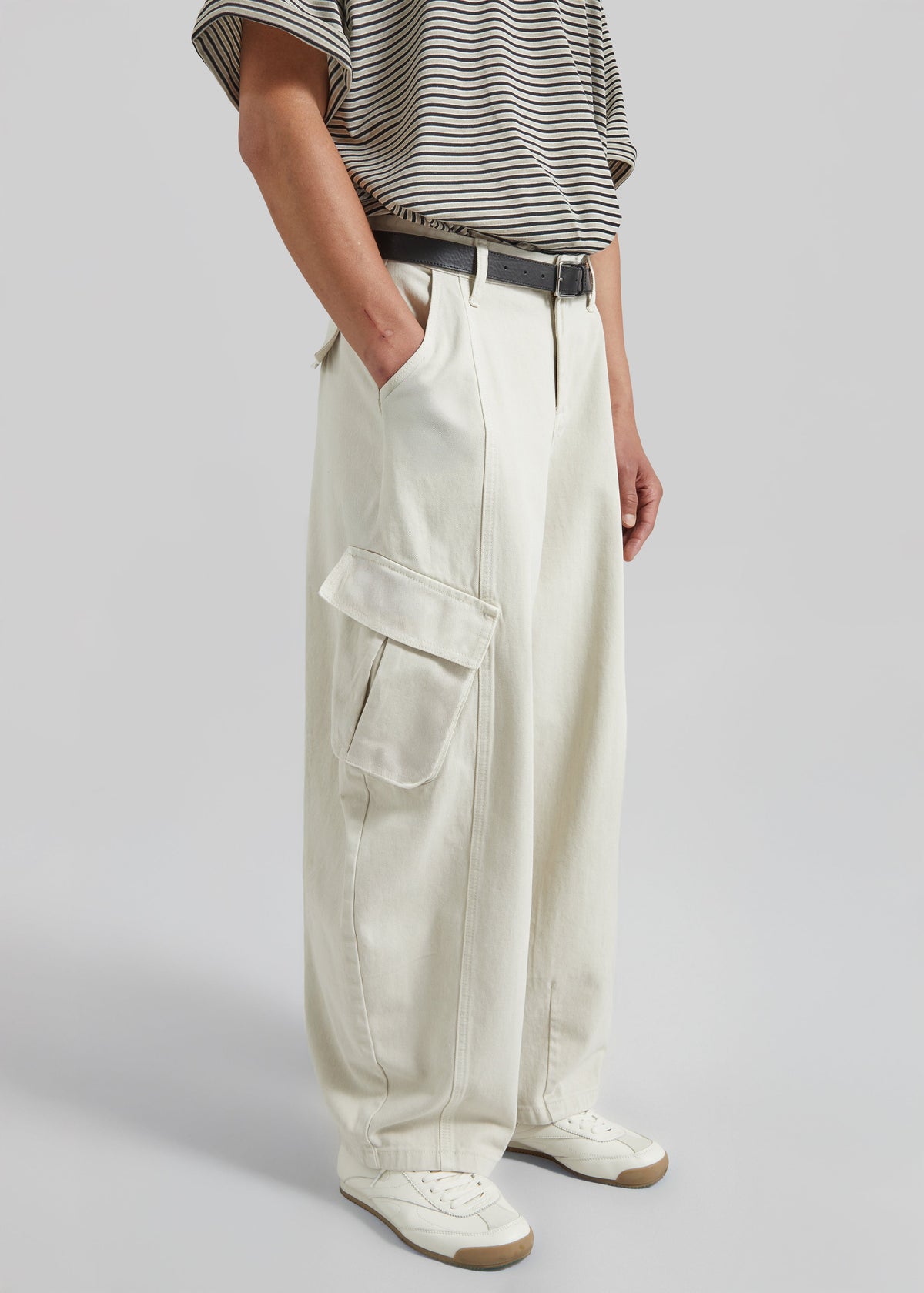 Terence Curved Cargo Pants - Light Beige – view 2 of 10