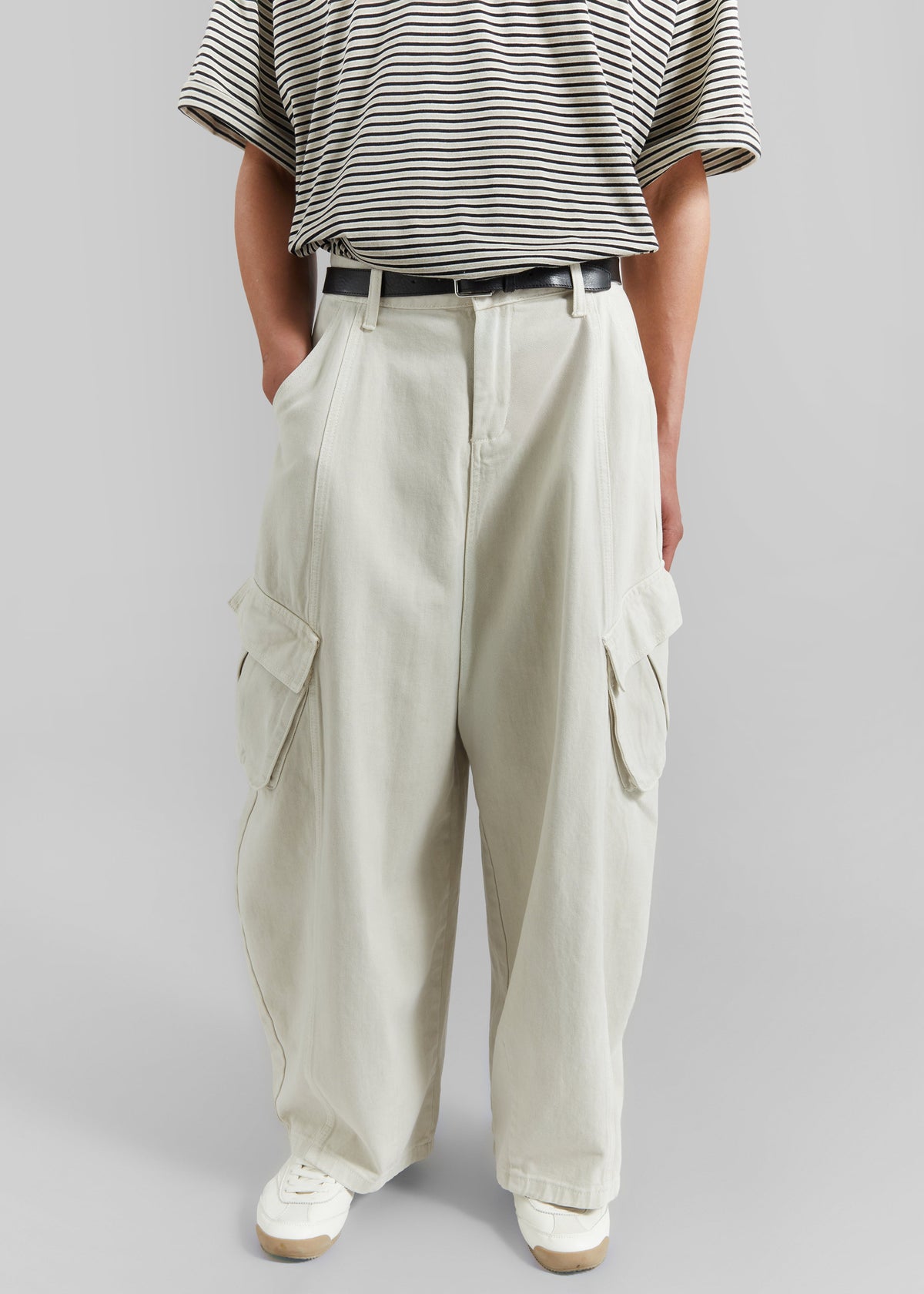 Terence Curved Cargo Pants - Light Beige – view 7 of 10