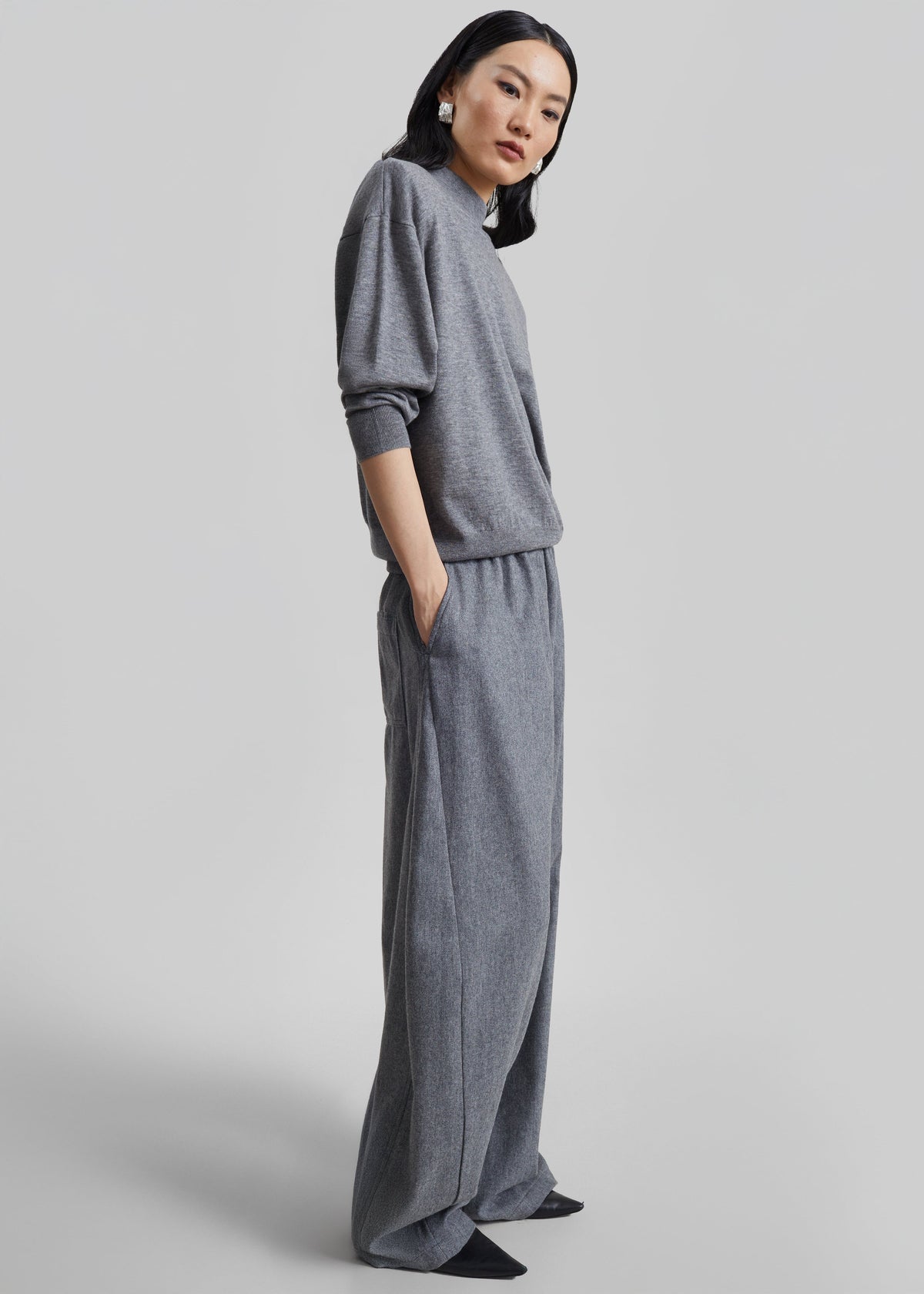TheLatest Dora Flannel Wool Trousers - Light Grey – view 4 of 6