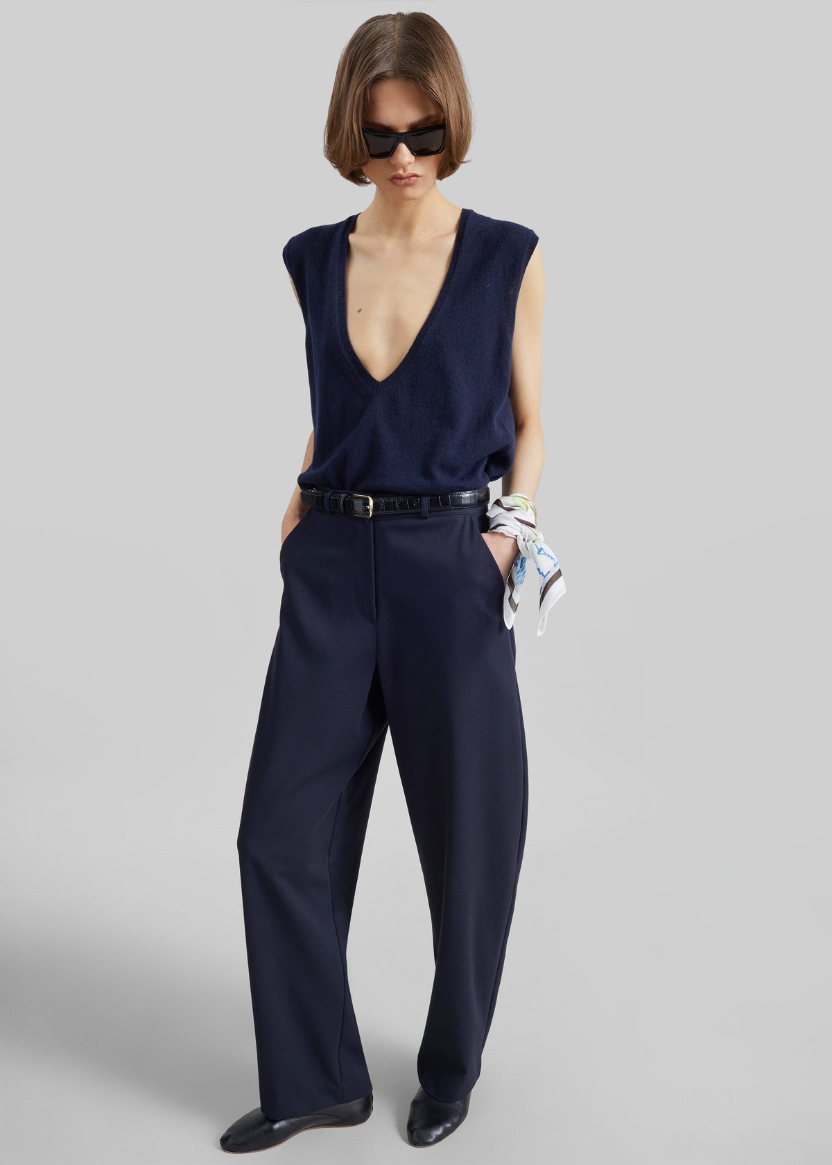 Trofa Curved Trousers - Navy – view 1 of 7