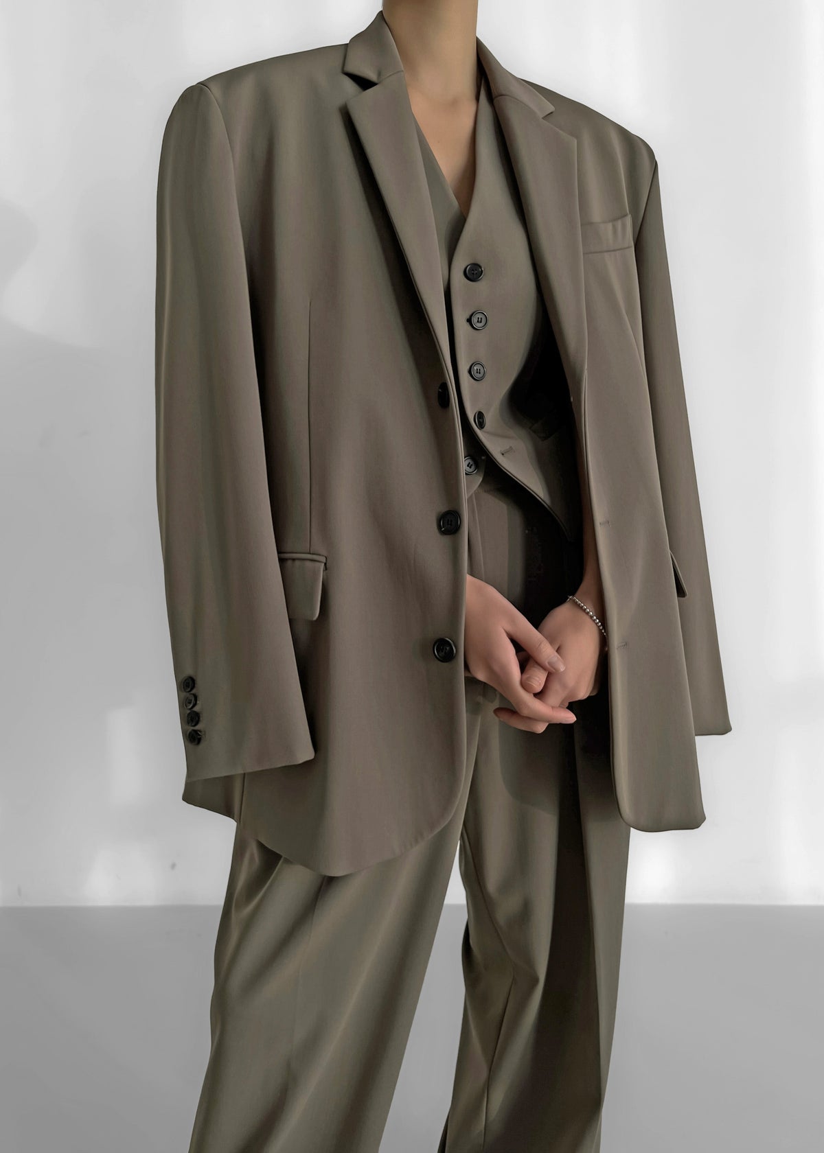 Tansy Oversized Blazer - Olive – view 2 of 18
