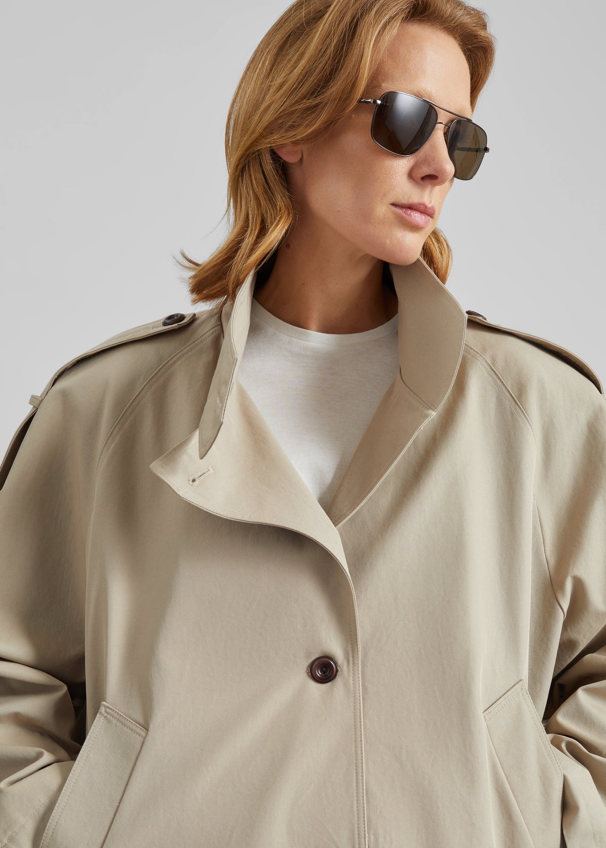 Vallby Belted Short Trench - Beige – view 4 of 7