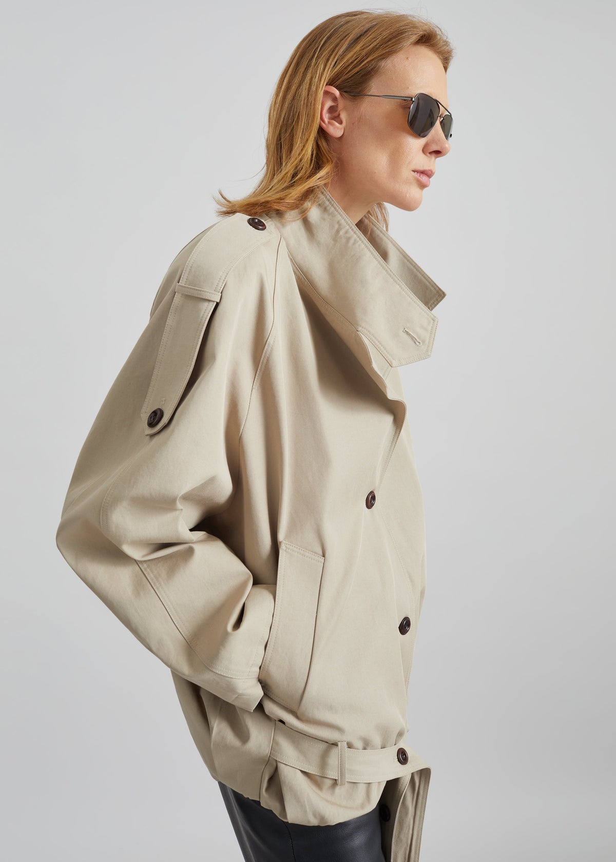 Vallby Belted Short Trench - Beige – view 2 of 7
