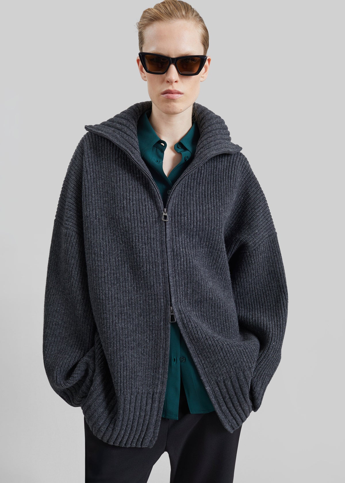 Veda Oversized Zip-Up Cardigan - Charcoal – view 5 of 7