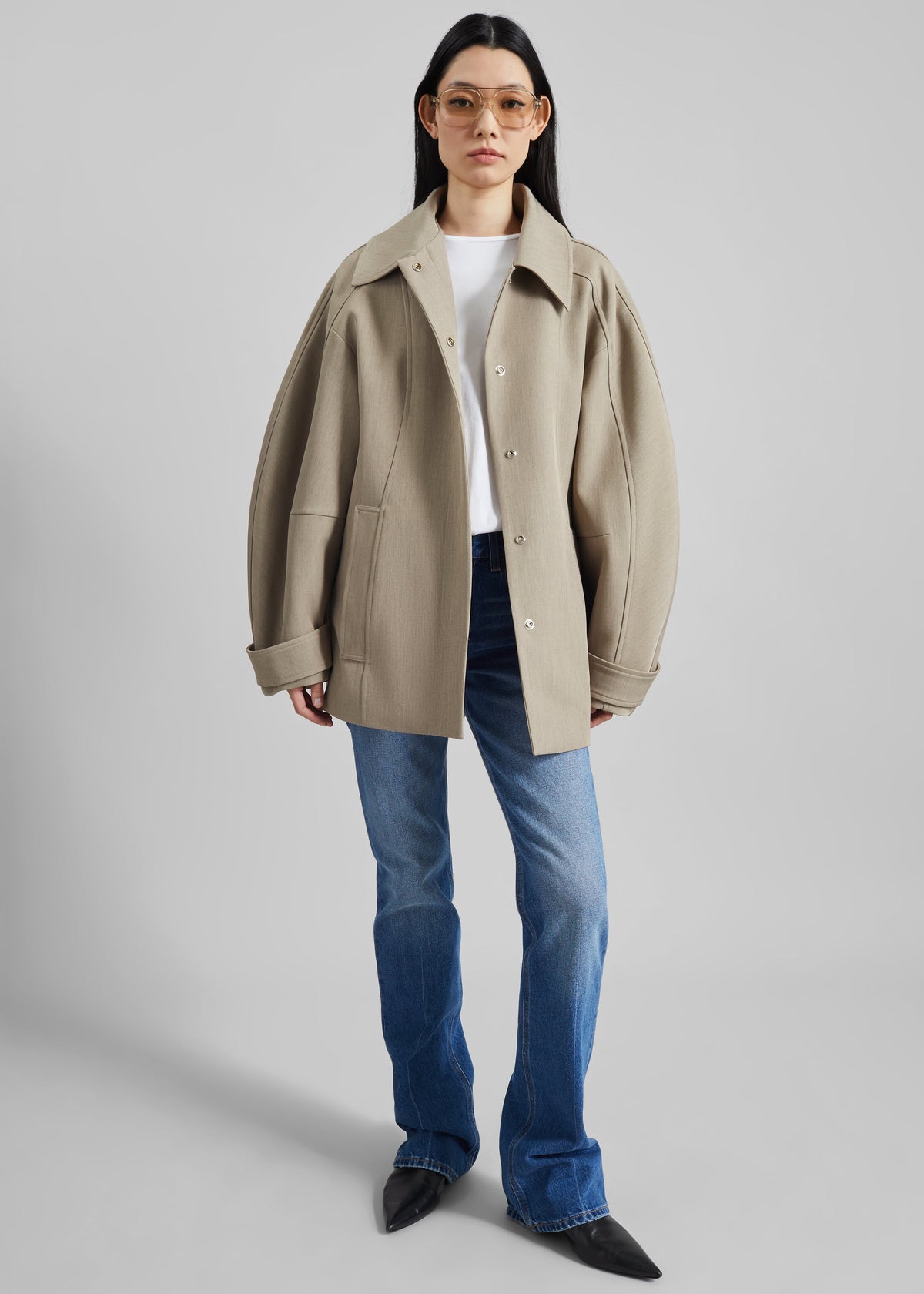 Venlo Curve Sleeve Belted Jacket - Beige – view 3 of 9
