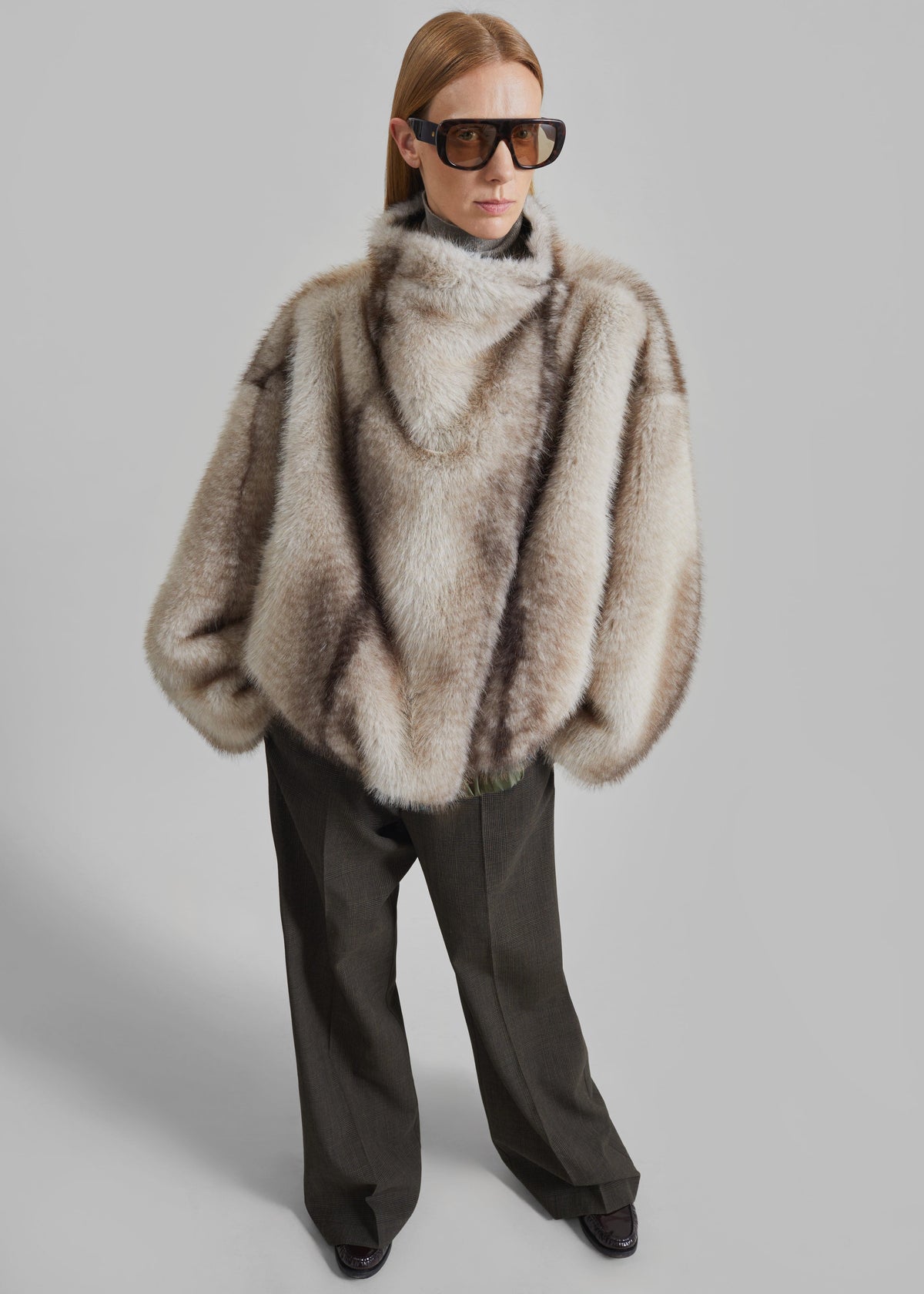 Vera Faux Fur Reversible Short Coat - Beige/Green – view 3 of 6